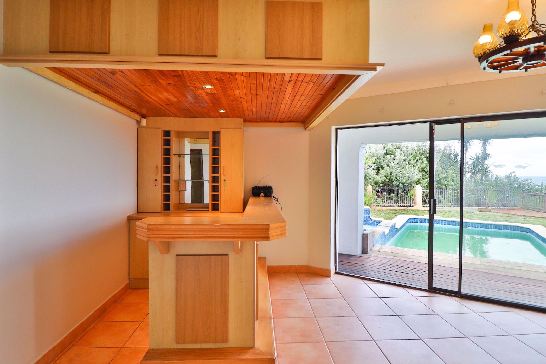 5 Bedroom House For Sale Paradise Beach (Jeffreys Bay) 1JF1554810