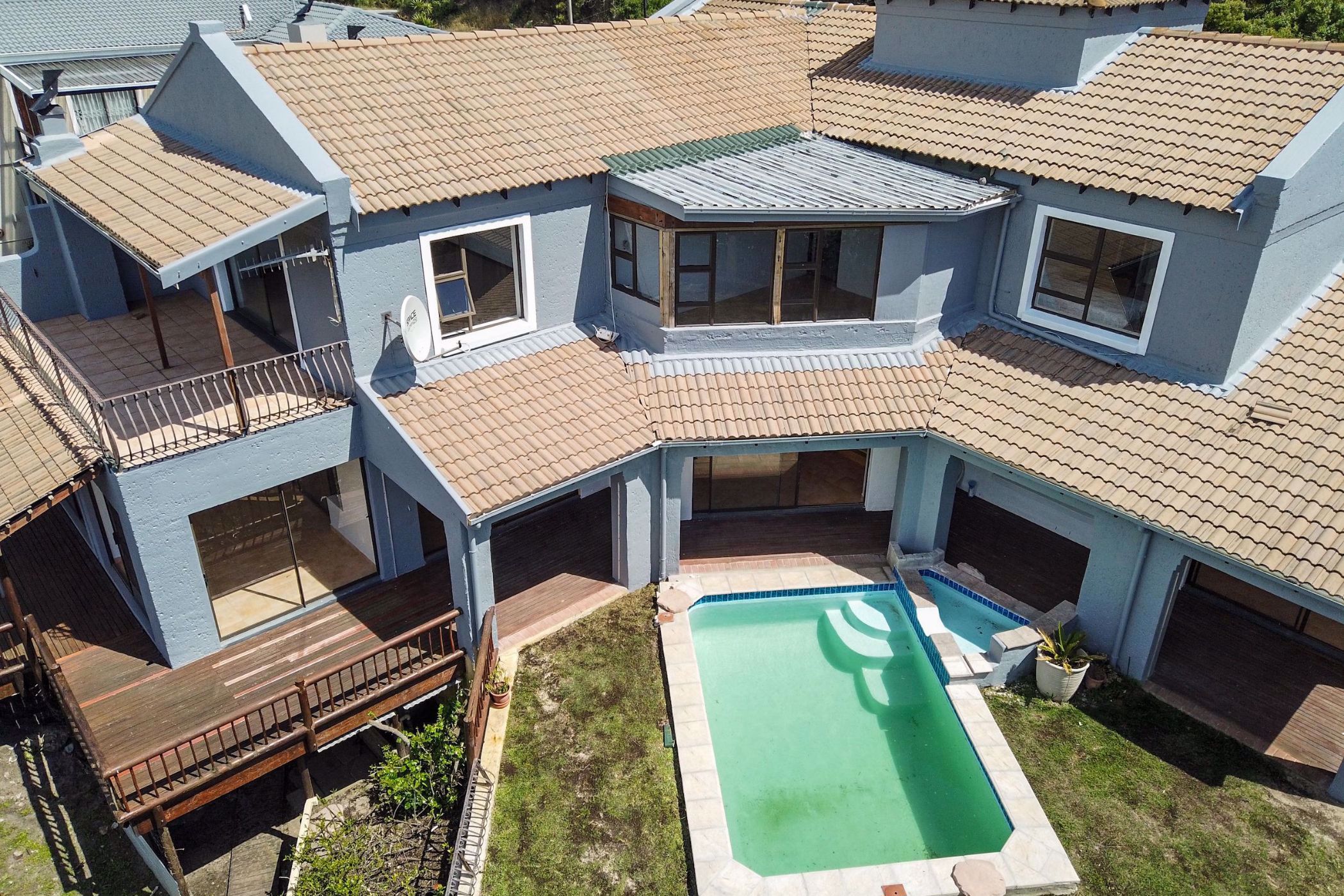 5 Bedroom House For Sale Paradise Beach (Jeffreys Bay) 1JF1554810
