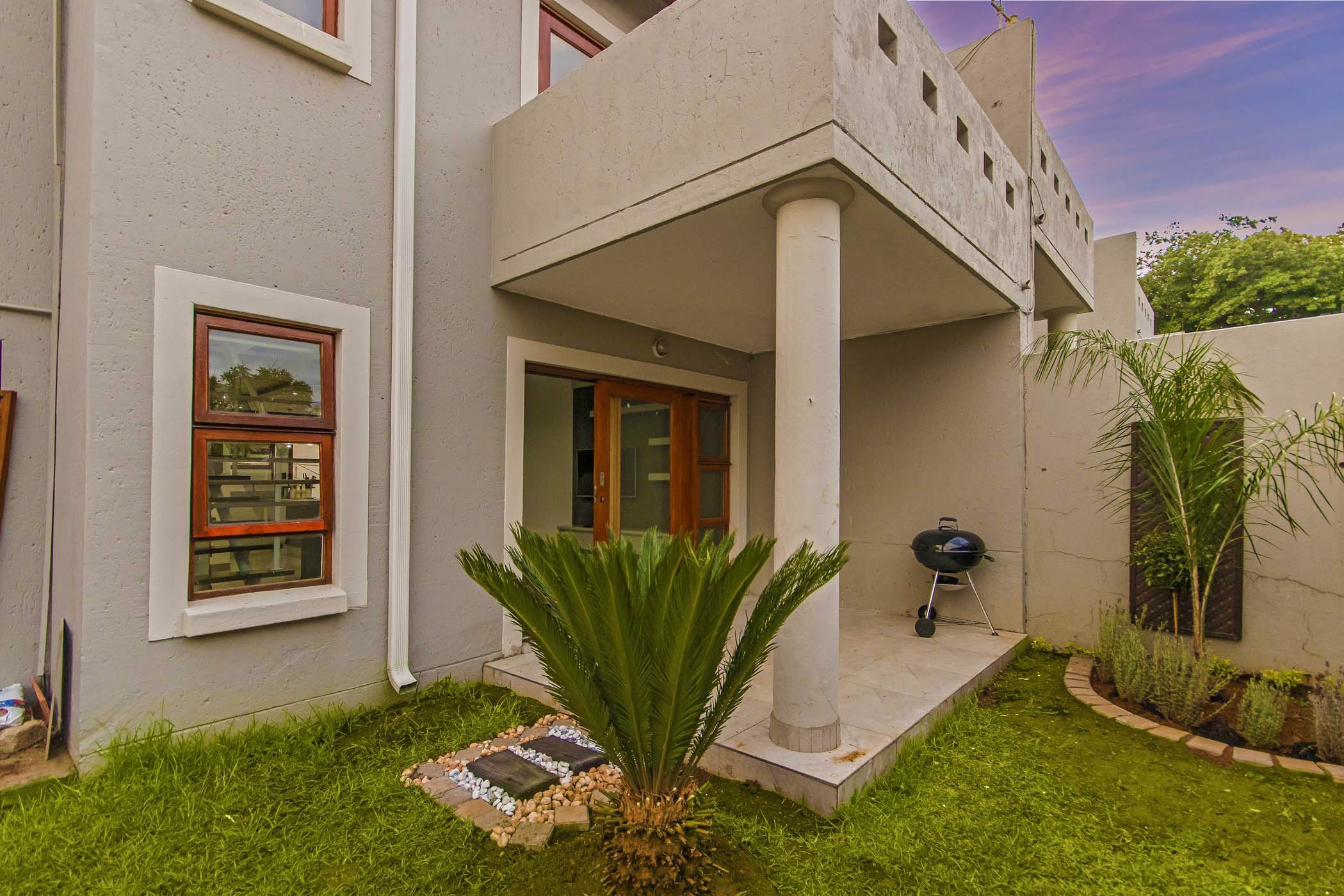 3 Bedroom Townhouse For Sale Oaklands (Johannesburg) HP1559821