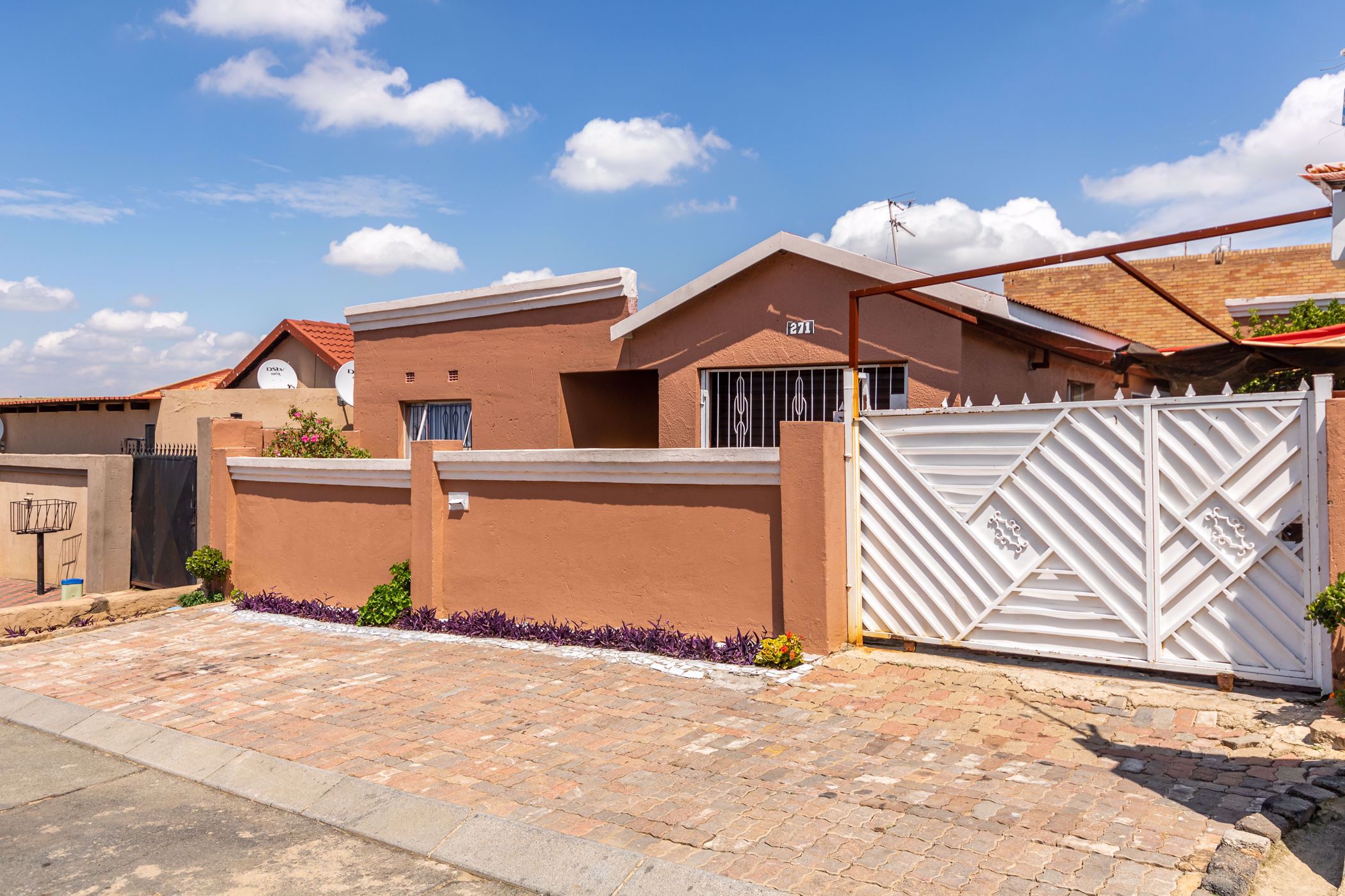 2 Bedroom House For Sale Tembisa EN1556633 Pam Golding Properties