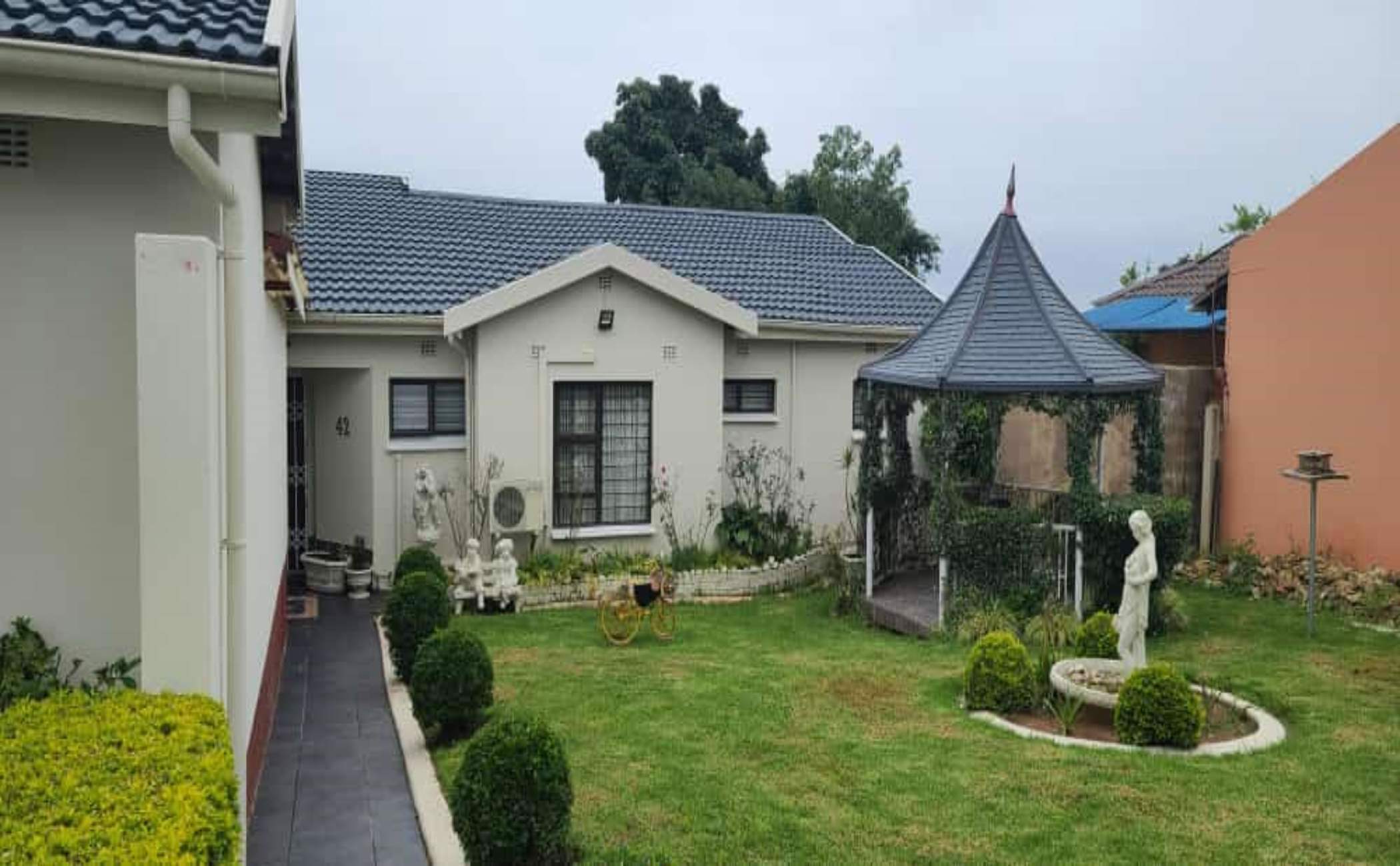 3 Bedroom House For Sale Southernwood (Mthatha) 1MH1556880 Pam