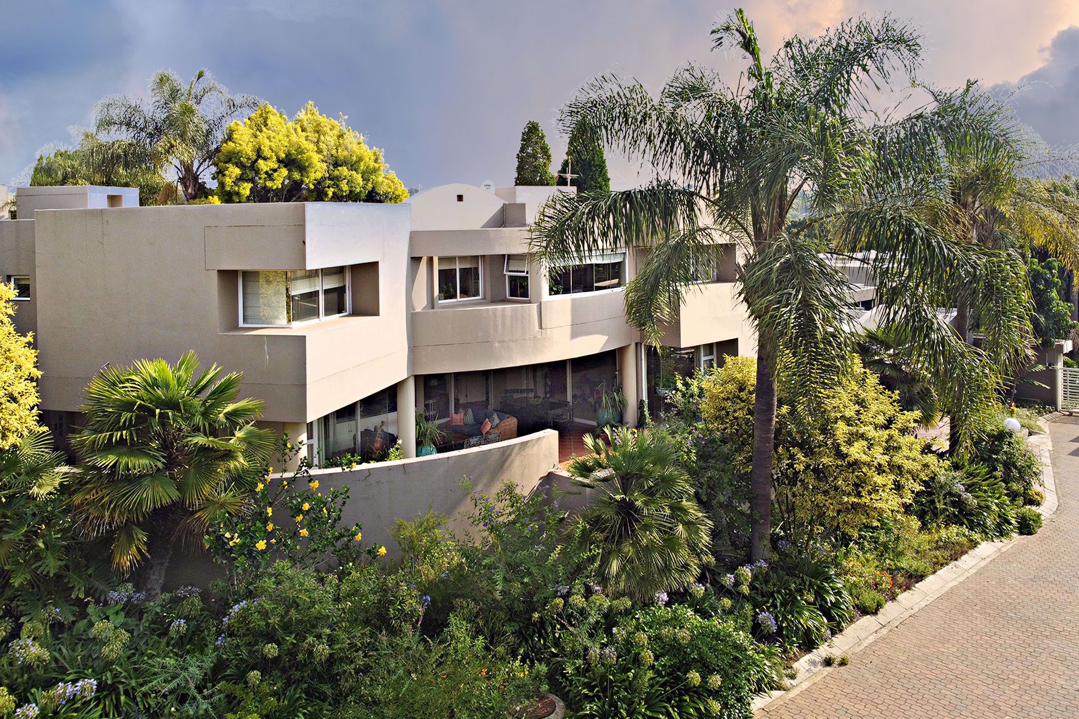 3 Bedroom Cluster House For Sale Hyde Park (Sandton) HP1557158