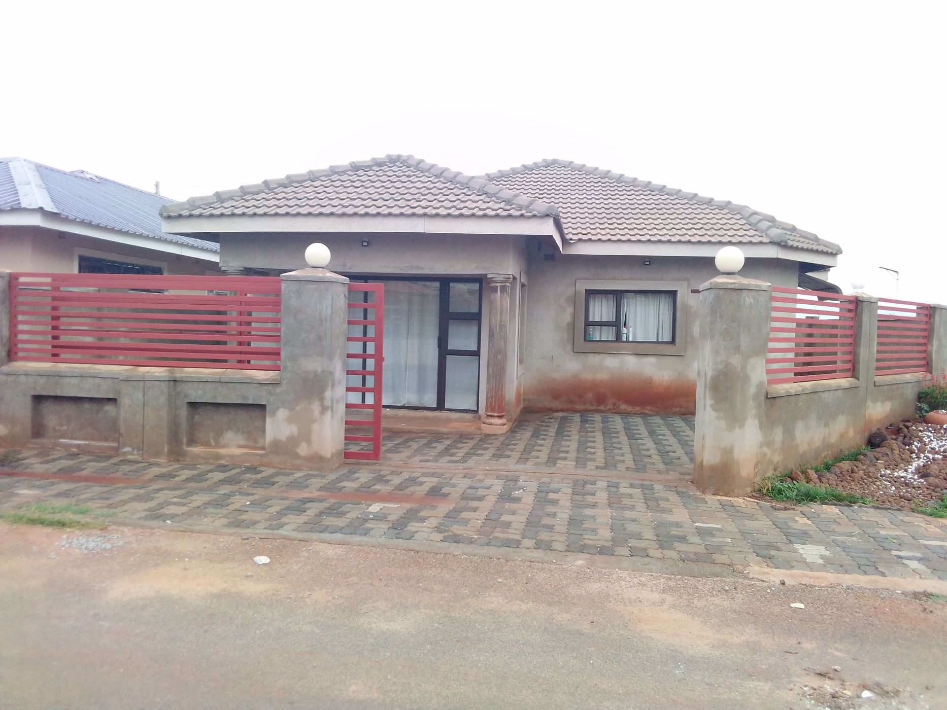 3-bedroom-house-for-sale-aspindale-park-zimbabwe-3zb1557268-pam