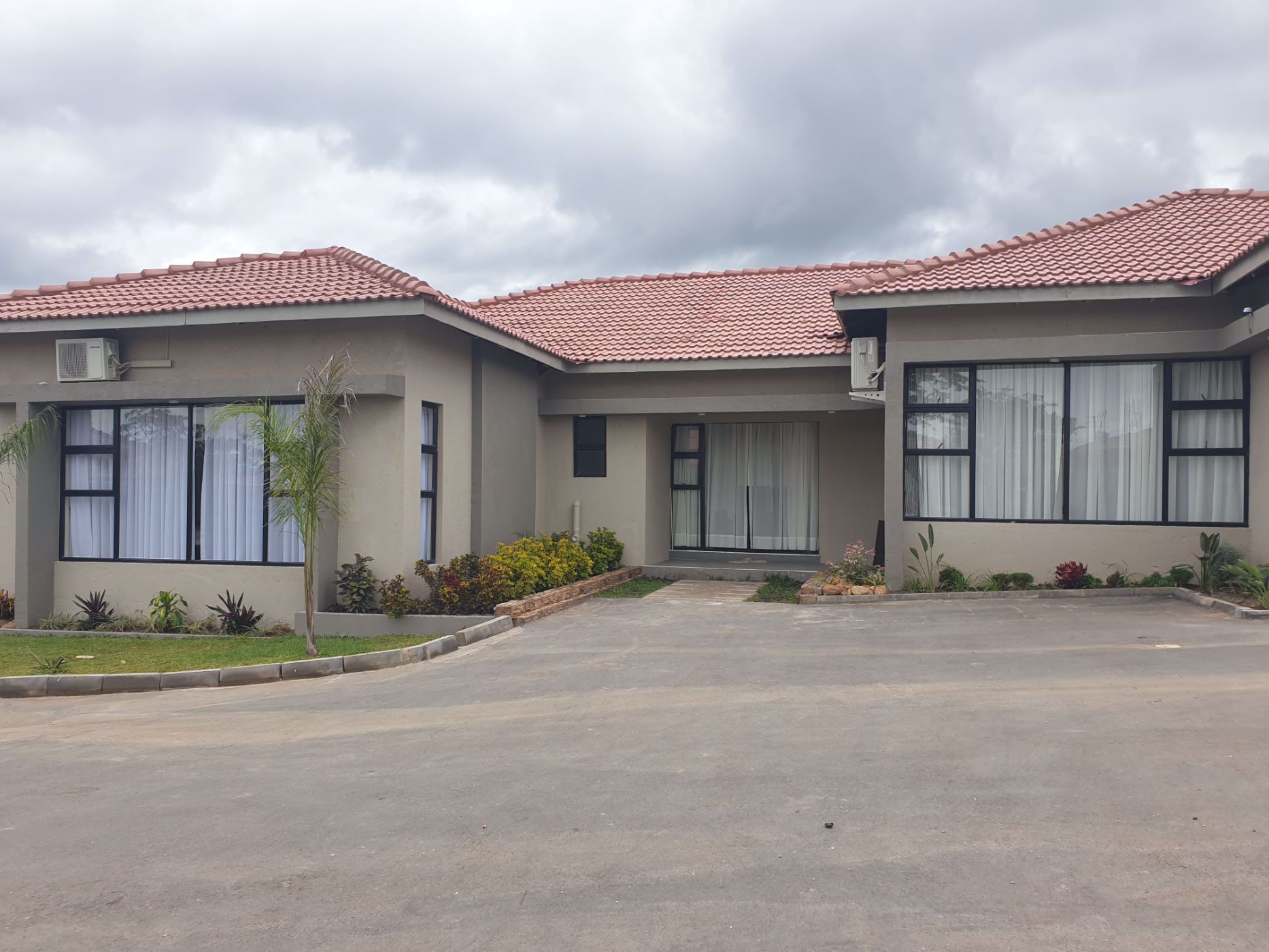 4 bedroom house to rent in Roma (Zambia)