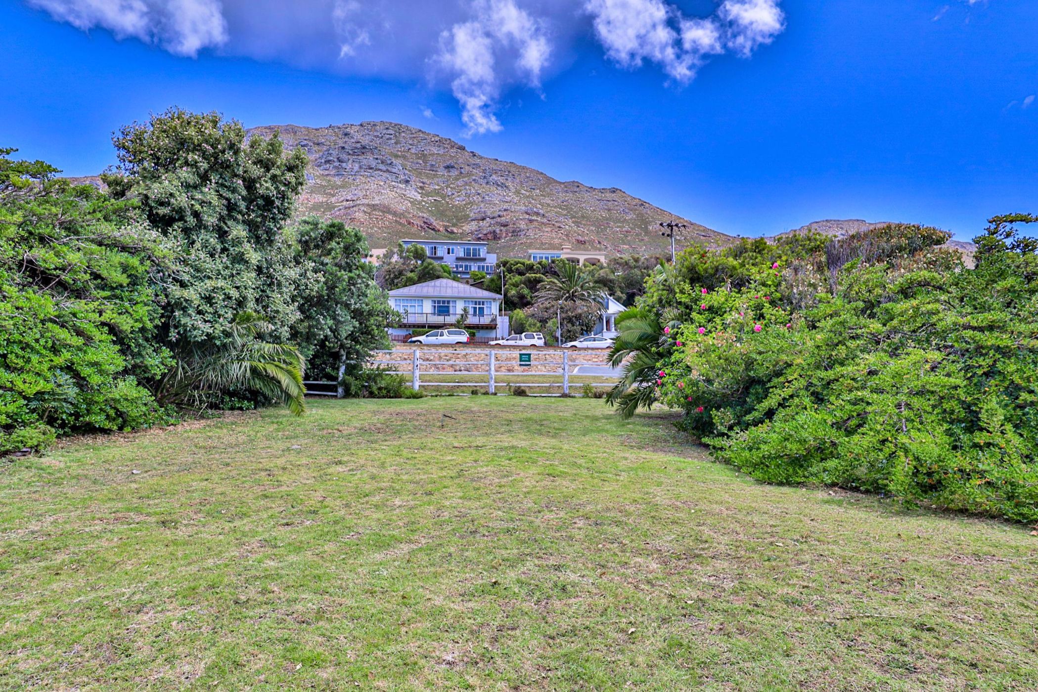 595 m2 Residential Vacant Land For Sale Murdock Valley (Simons Town