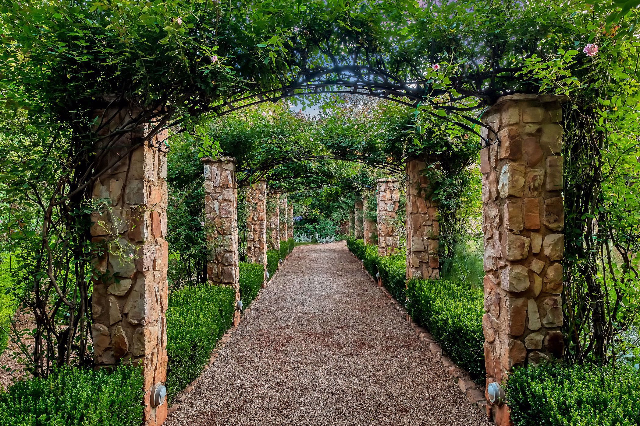 5 Bedroom House For Sale Westcliff (Johannesburg) HP1556138 Pam