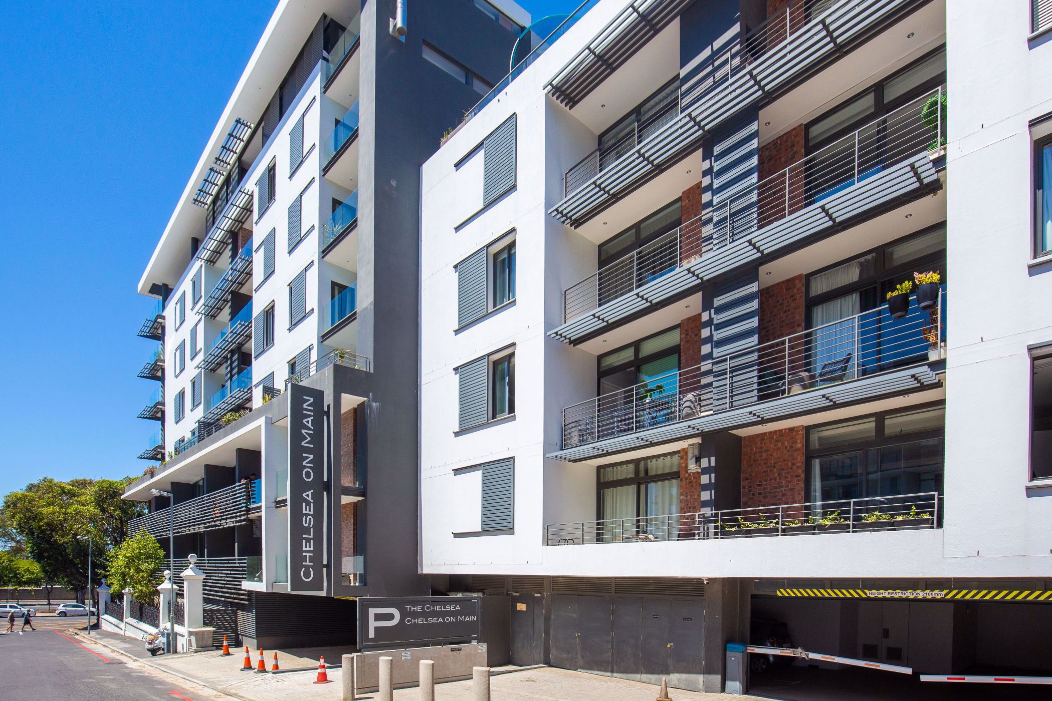 2 bedroom apartment for sale in Green Point (Cape Town)