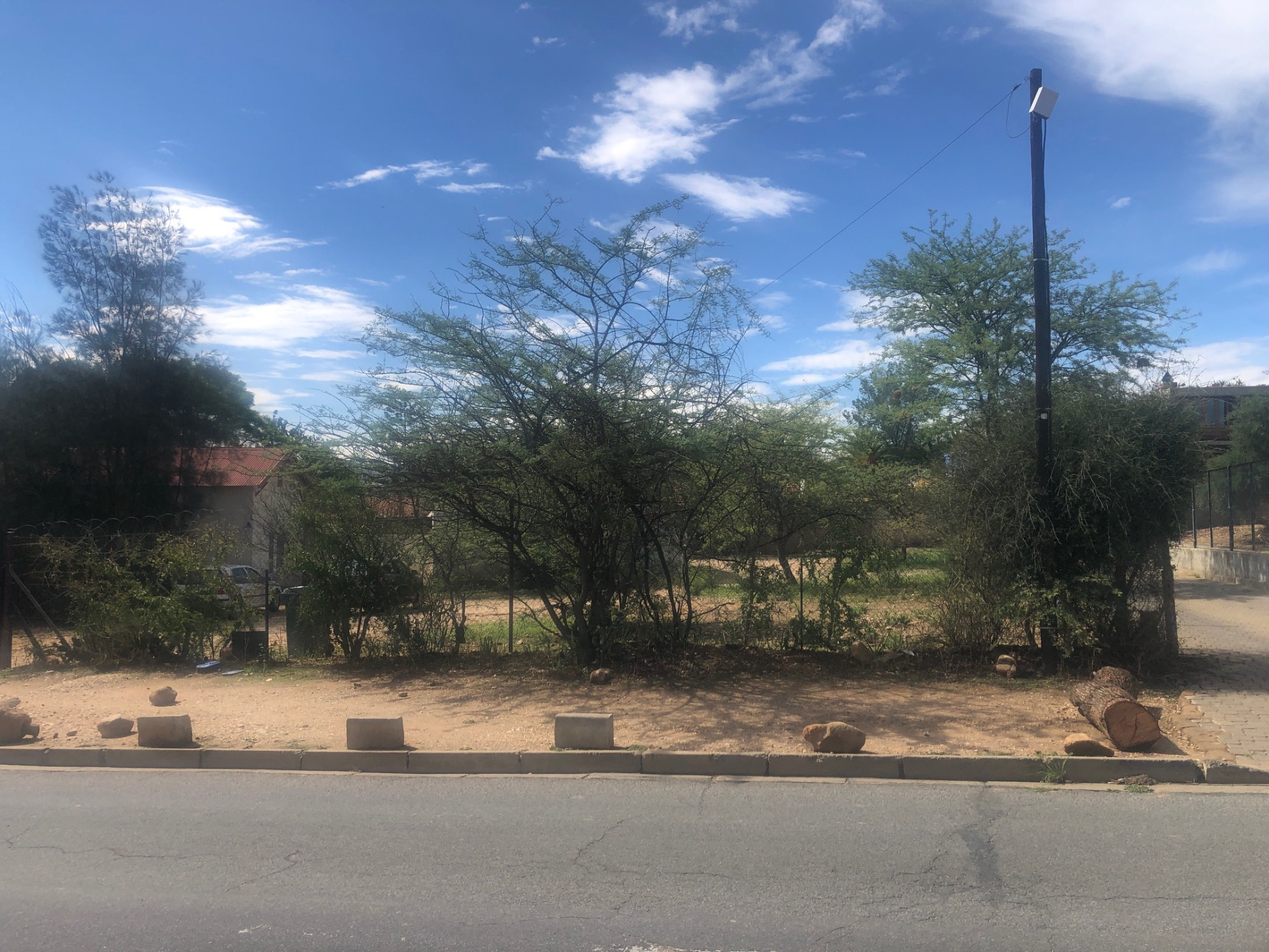 2440 m&sup2; residential vacant land for sale in Windhoek (Namibia)