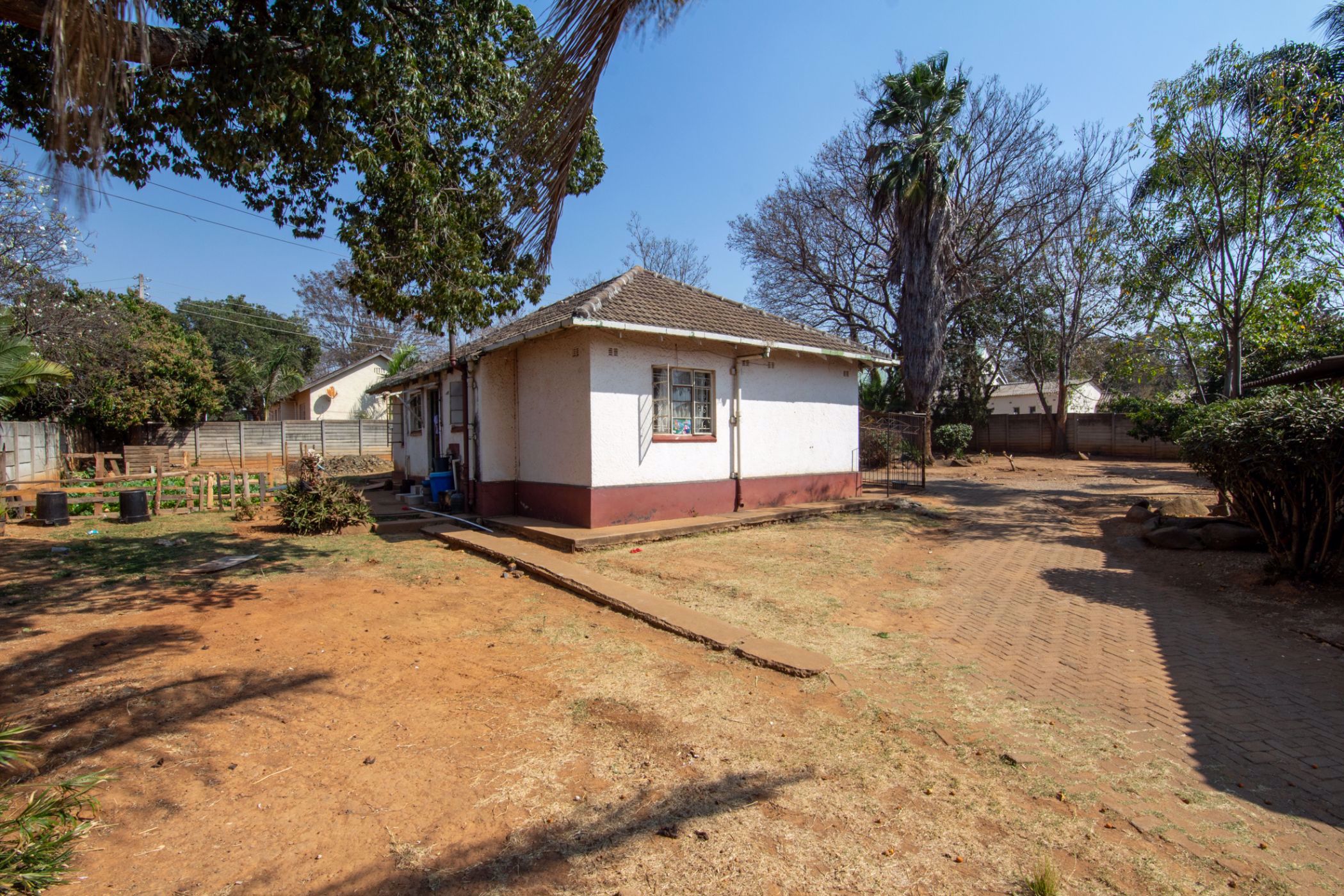 3 Bedroom House For Sale Mabelreign (Zimbabwe) 3ZB1560072 Pam