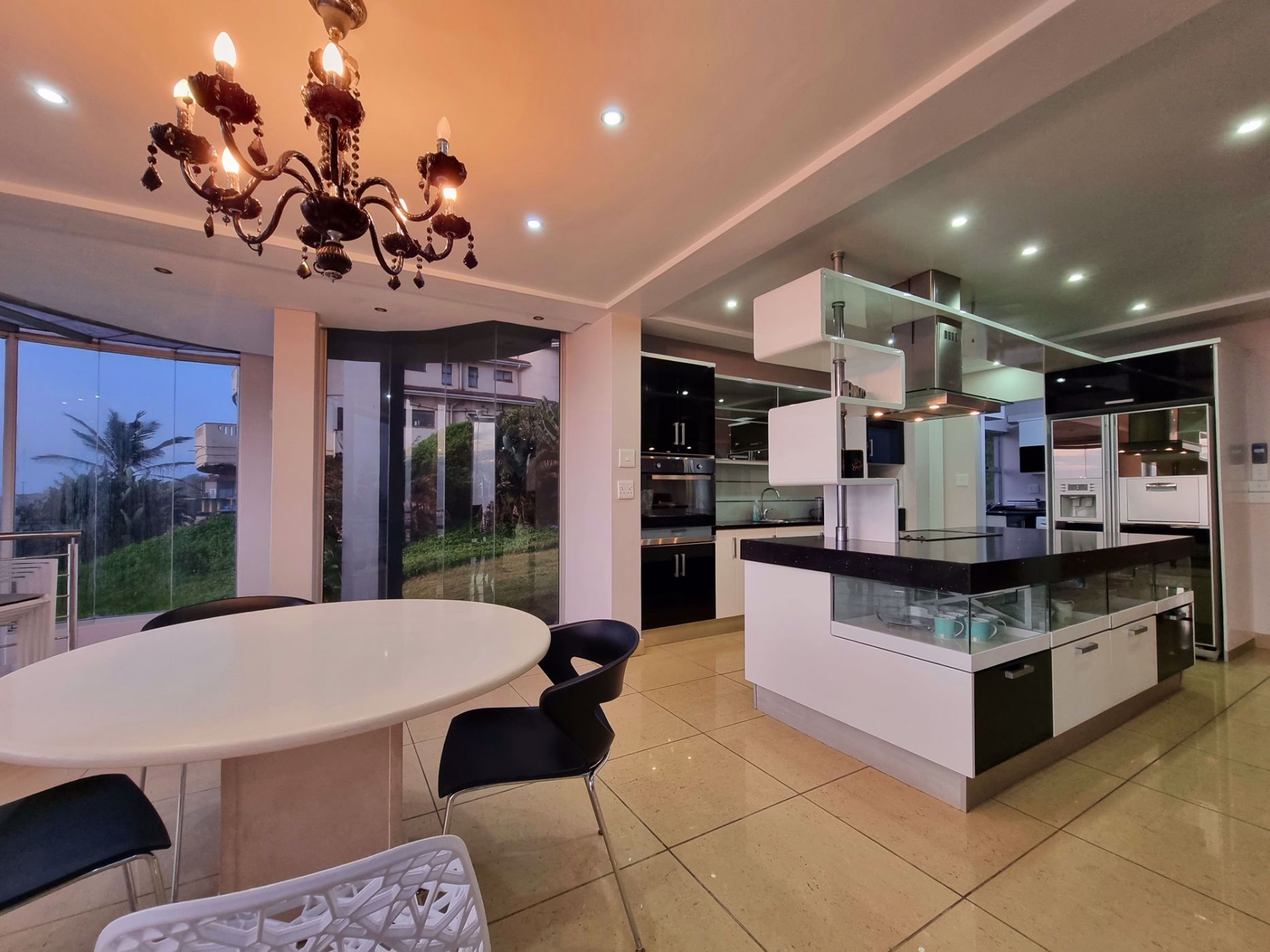 5 Bedroom Multistorey House For Sale Tinley Manor 1BD1561545 Pam