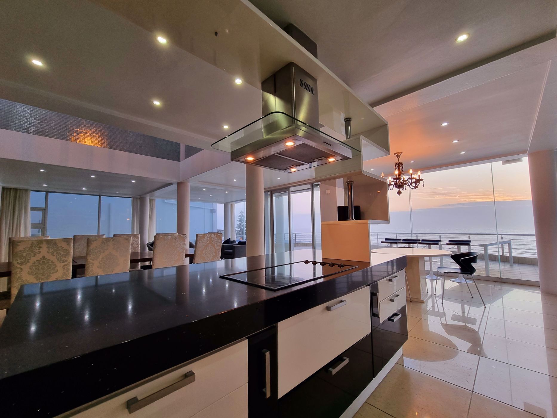 5 Bedroom Multistorey House For Sale Tinley Manor 1BD1561545 Pam