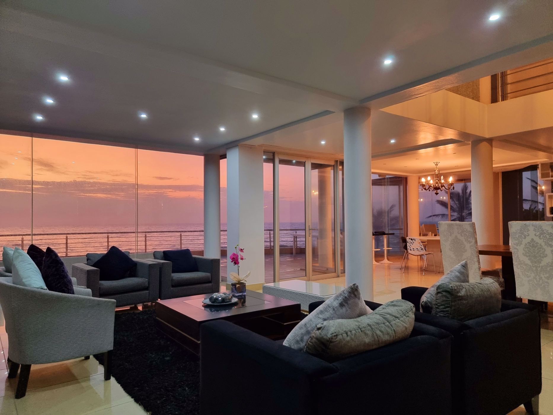 5 Bedroom Multistorey House For Sale Tinley Manor 1BD1561545 Pam