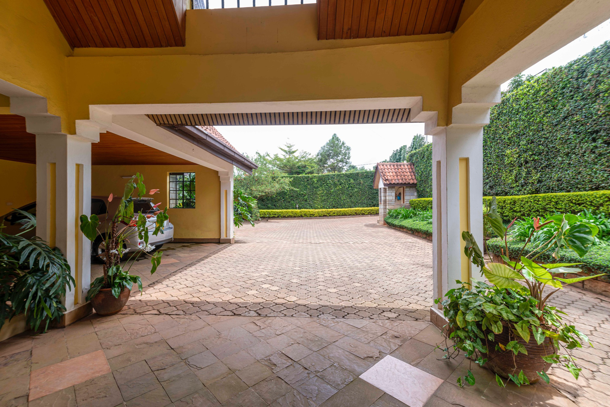 4 Bedroom House For Sale Runda (Kenya) 3KE1562380 Pam Golding