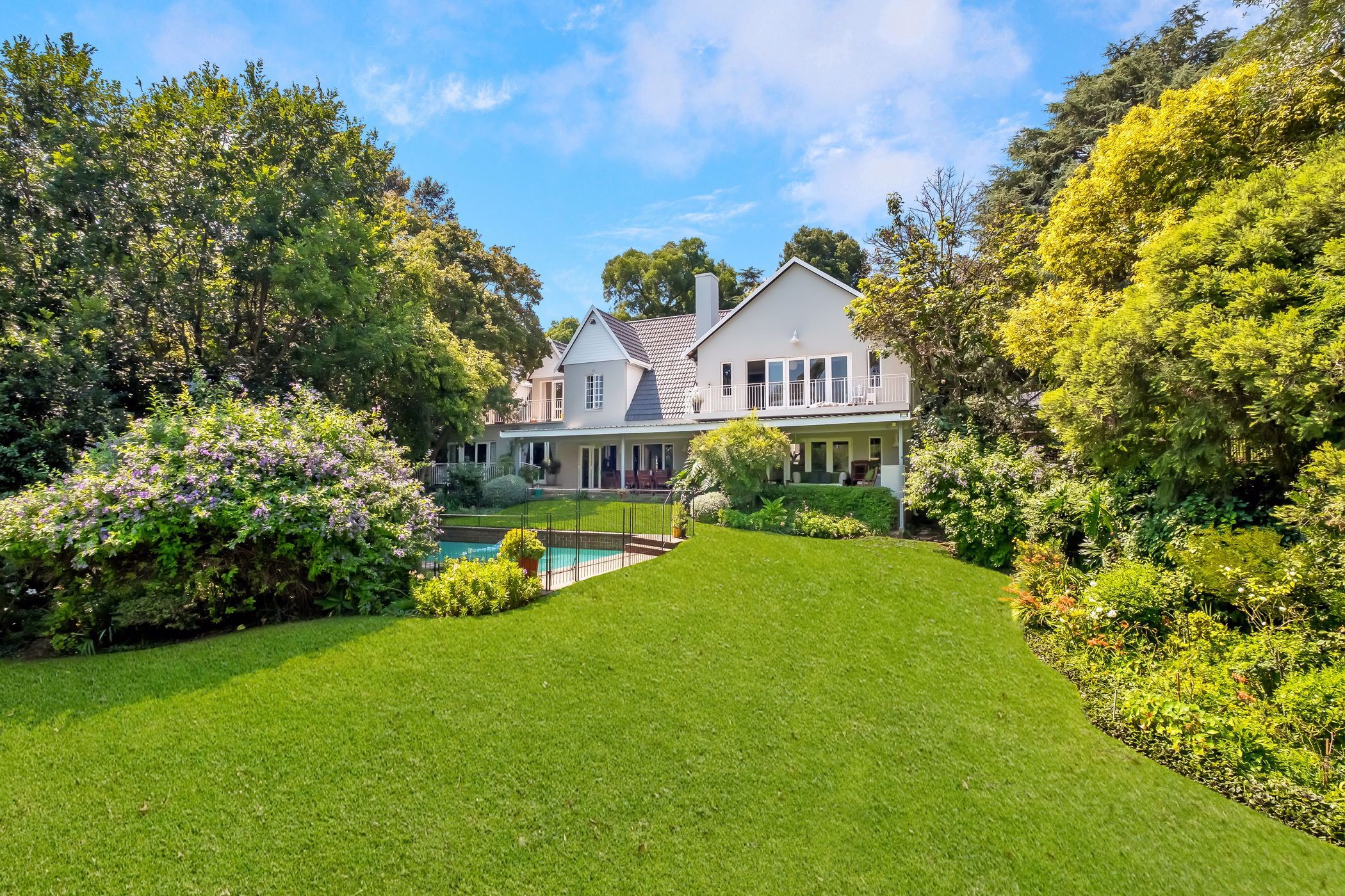 5 Bedroom Doublestorey House For Sale River Club (Sandton