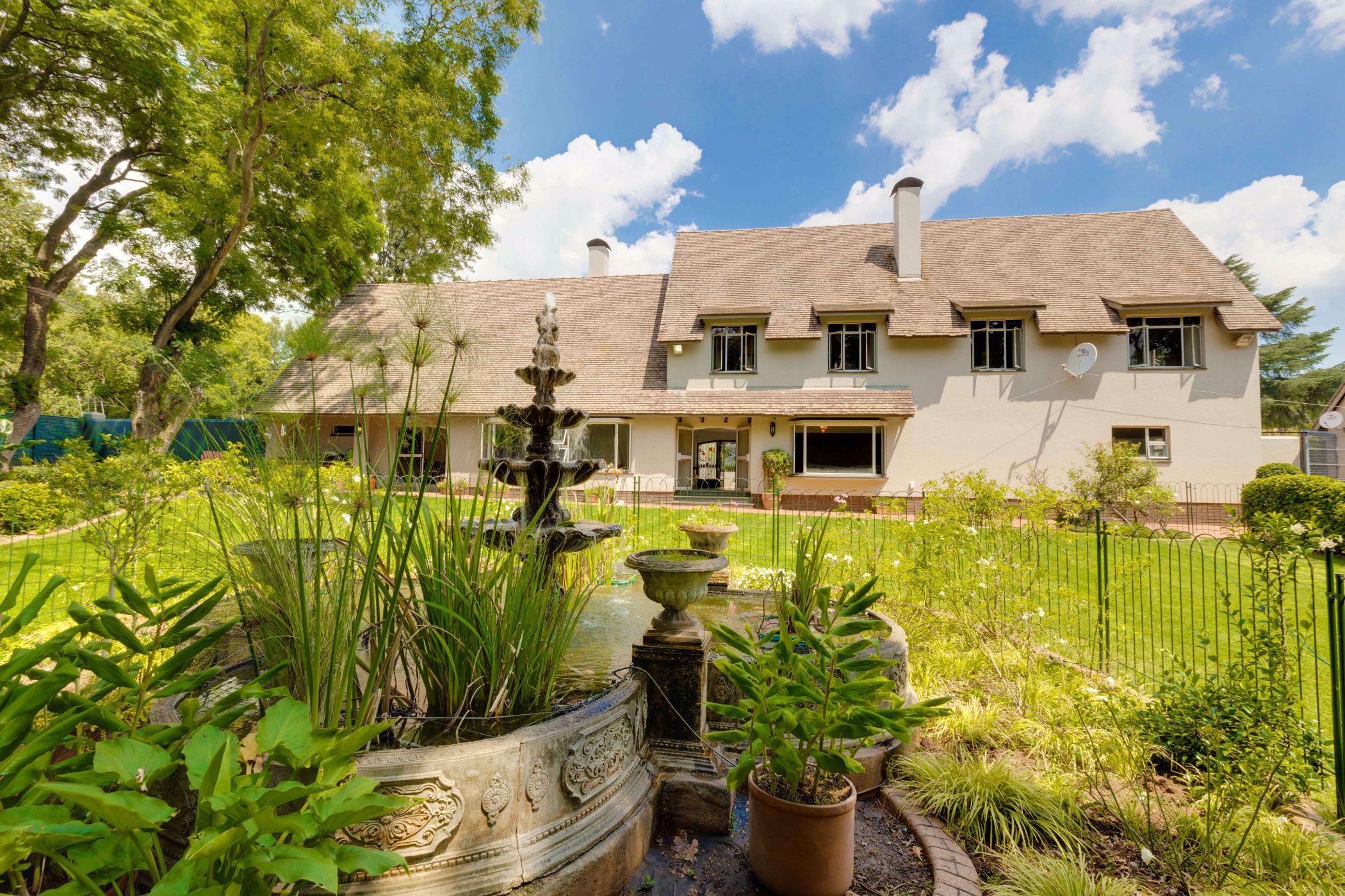 4 Bedroom House For Sale Houghton Estate HP1562509 Pam Golding Properties