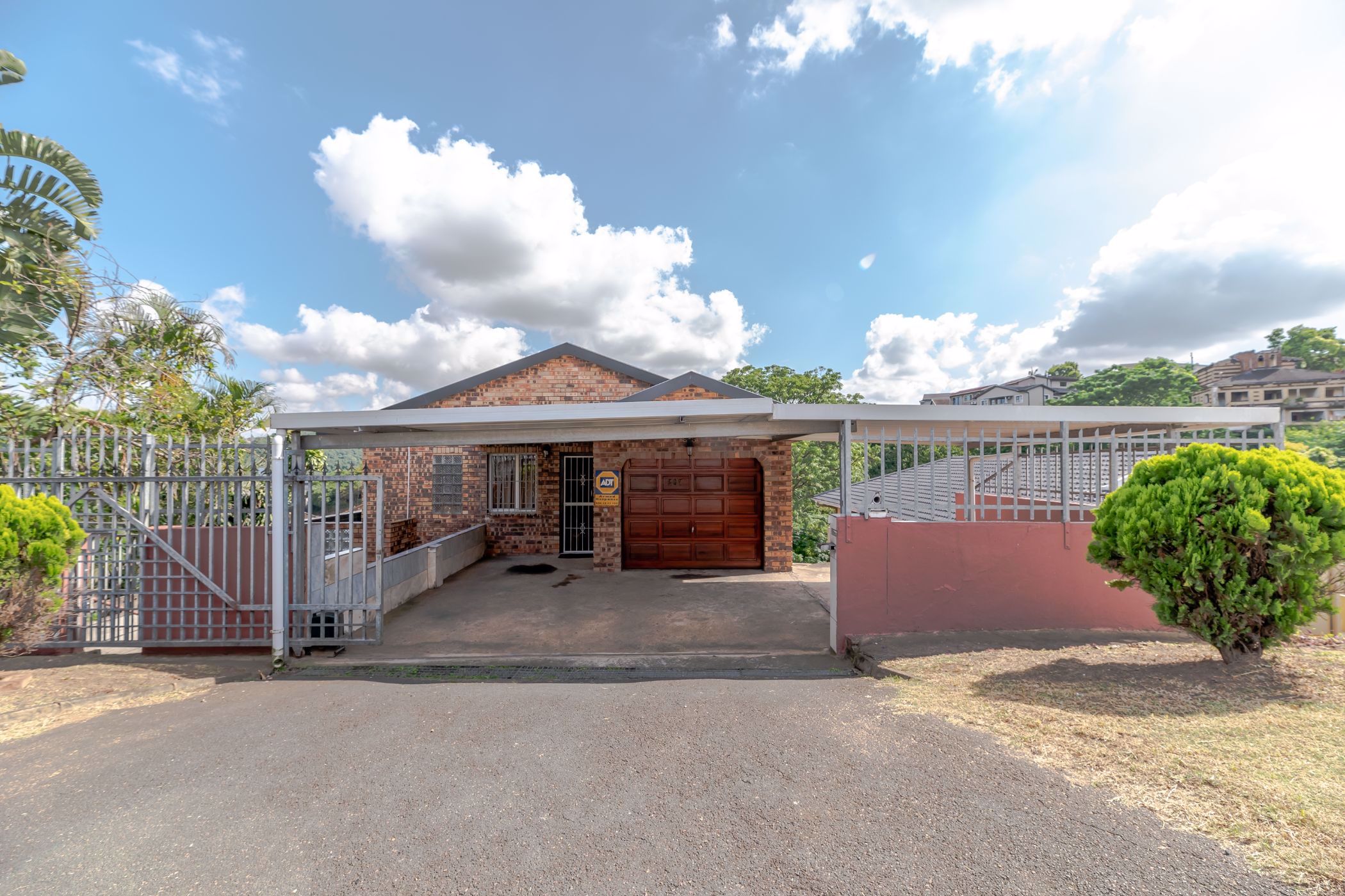 5 Bedroom House For Sale Effingham Heights 1ND1562108 Pam Golding