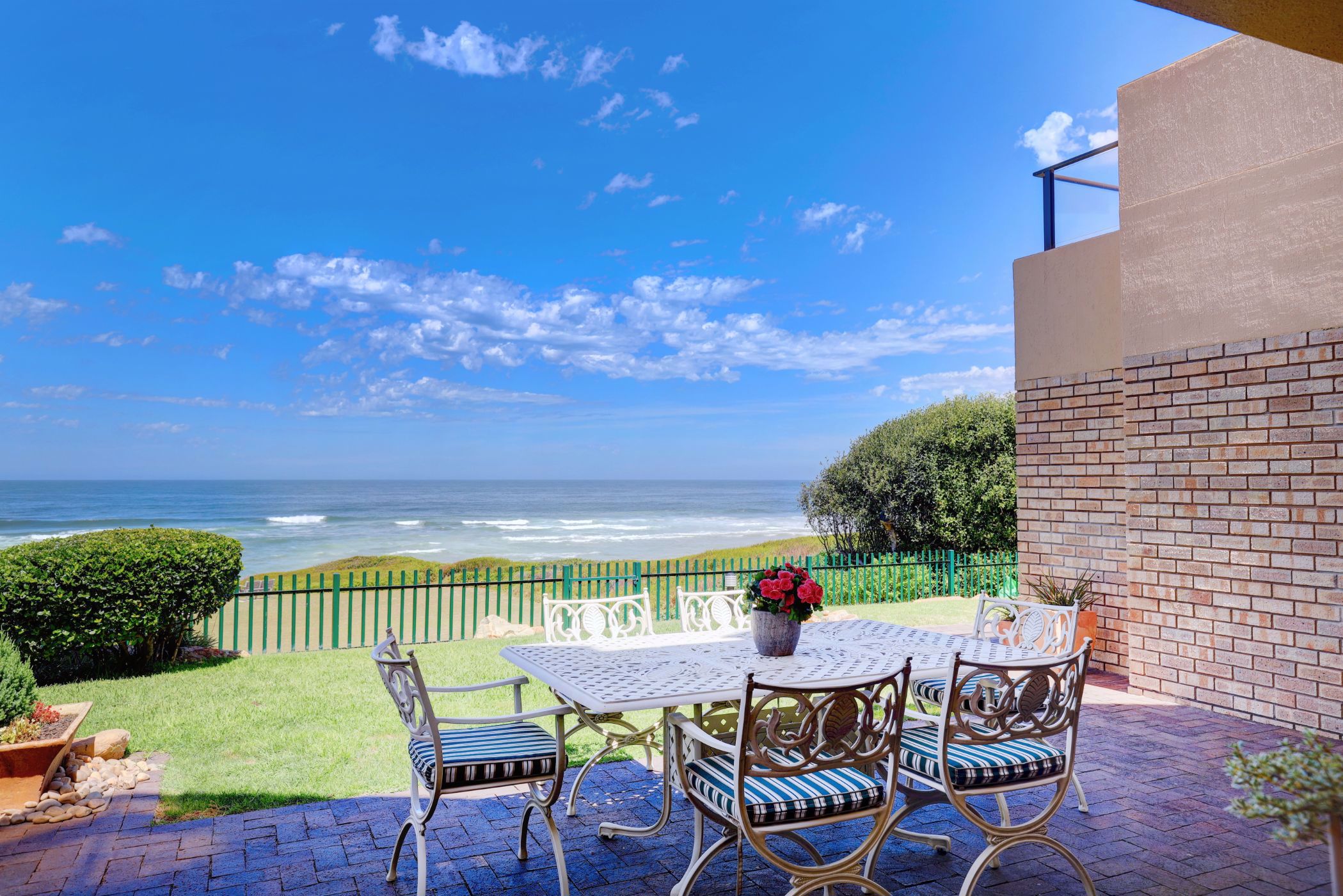 6 Bedroom Doublestorey House For Sale Outeniqua Strand 1MB1564608