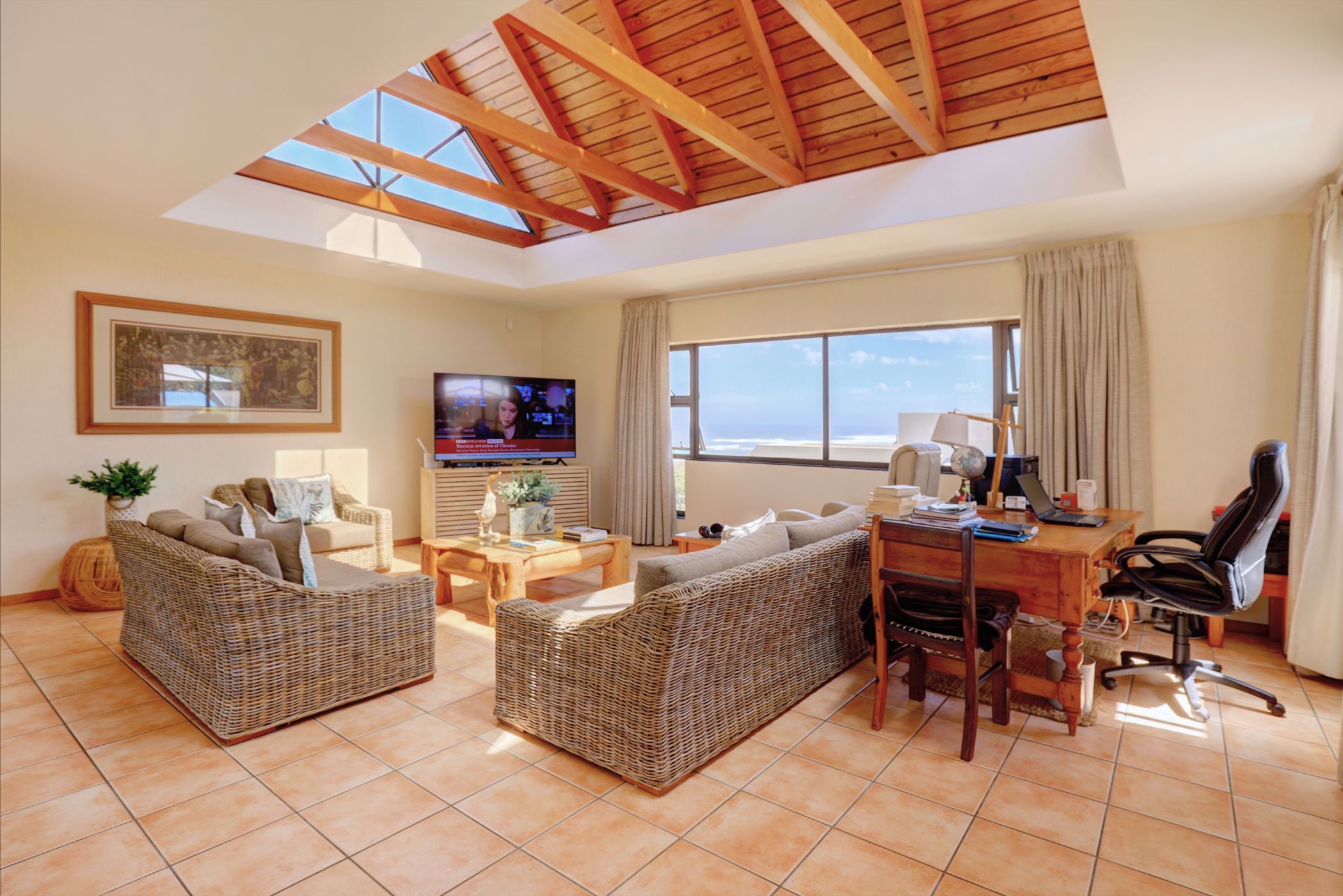 6 Bedroom Doublestorey House For Sale Outeniqua Strand 1MB1564608