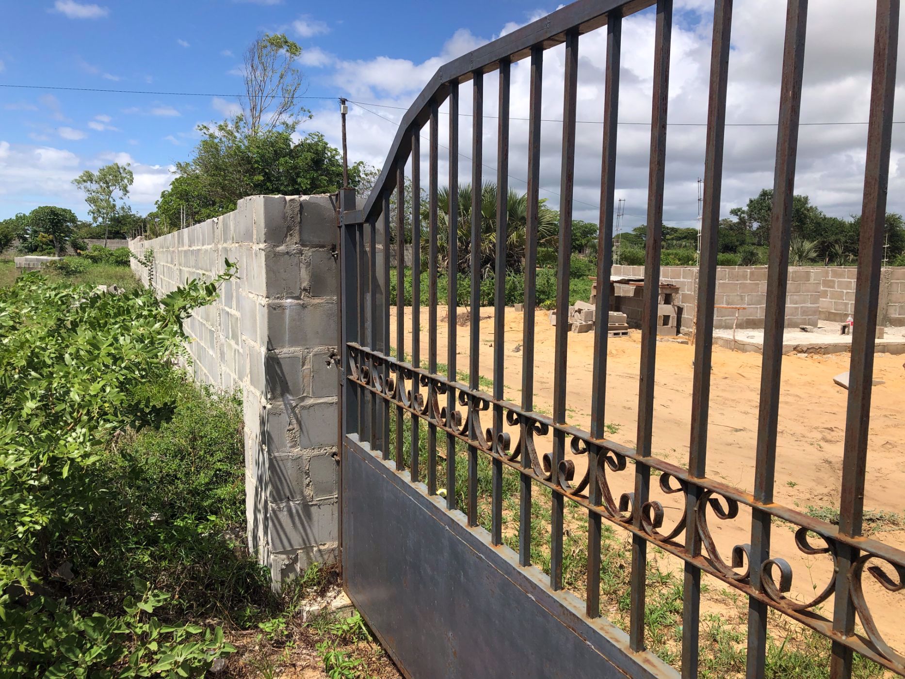 7319 m&sup2; vacant land for investment in Inhassoro (Mozambique)