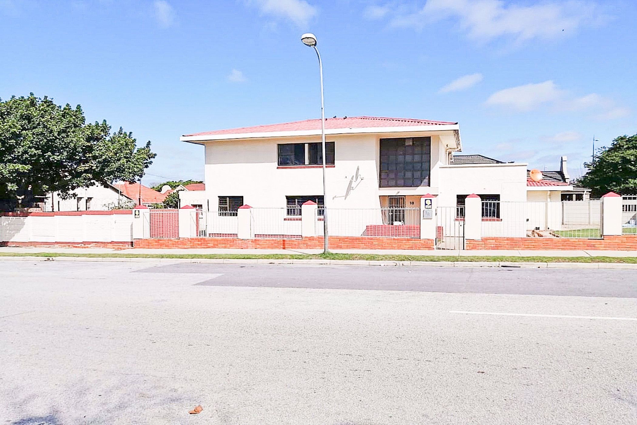 6 Bedroom Doublestorey House For Sale Sydenham (Port Elizabeth