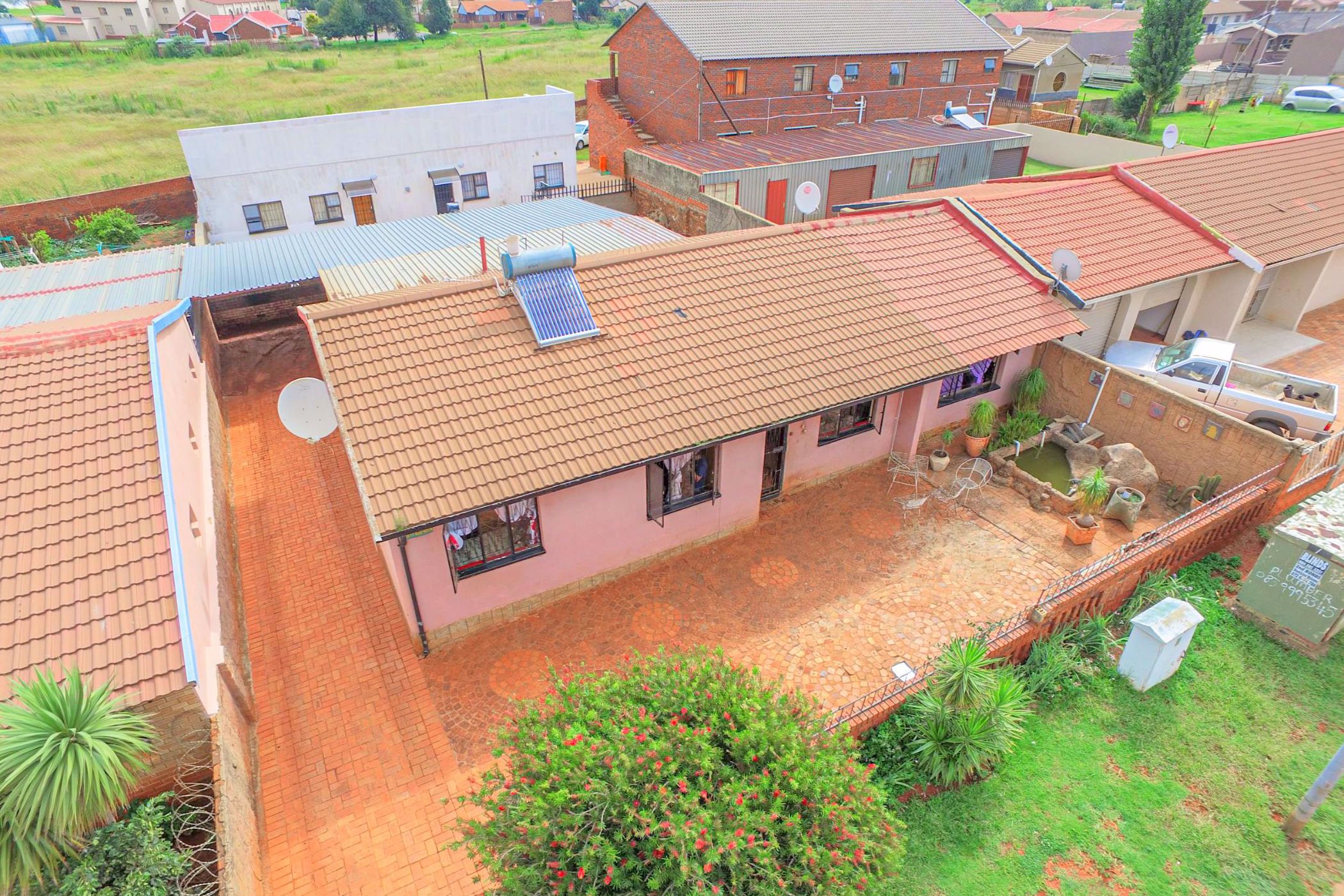 3 bedroom house for sale in Lenasia South