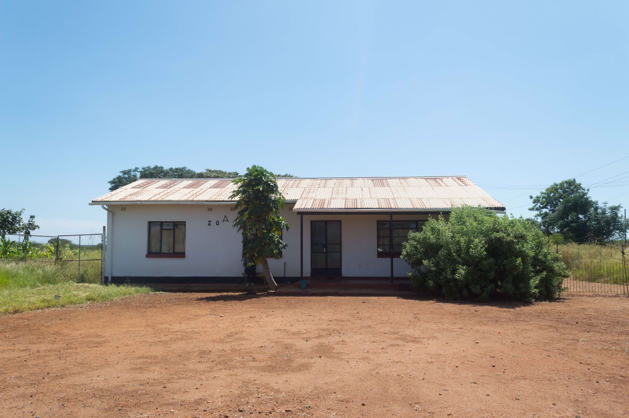 13870 m2 Mixed Use Farm For Sale Matabeleland (Zimbabwe) 3ZB1565600