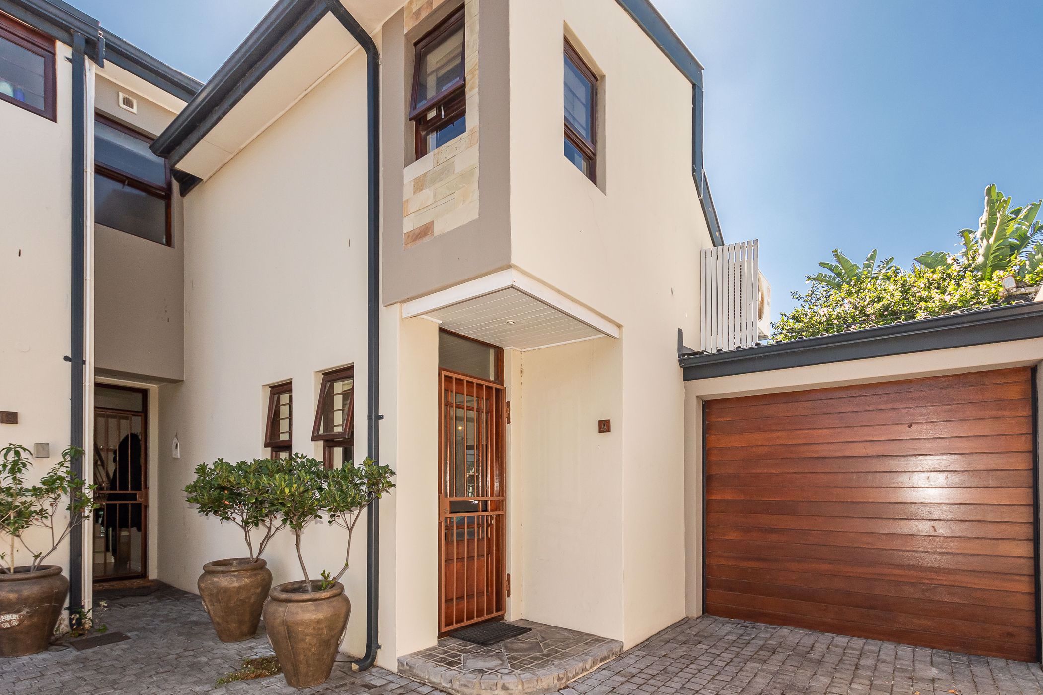 1 bedroom apartment for sale in Kenilworth (Cape Town)