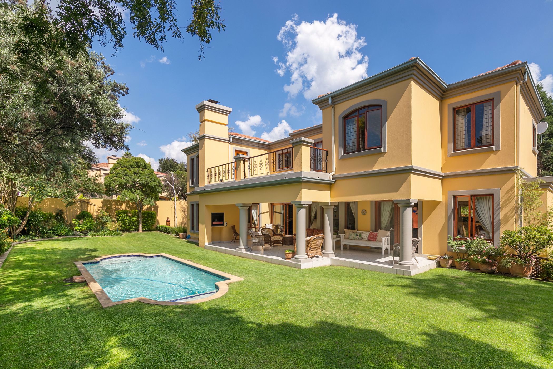 4 Bedroom Cluster House For Sale Bryanston HP1566061 Pam Golding