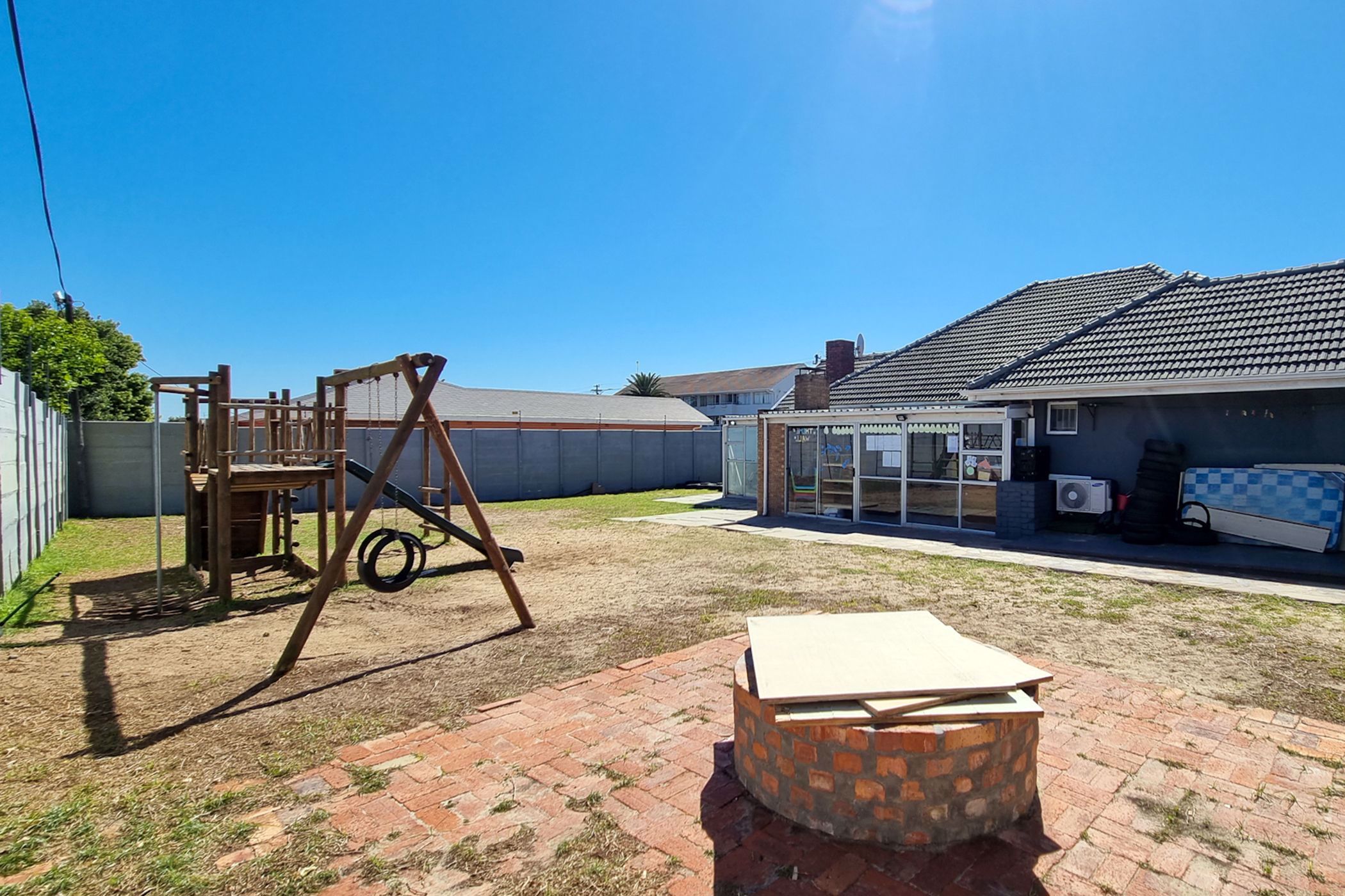 4 Bedroom House For Sale Milnerton 1TV1567351 Pam Golding Properties