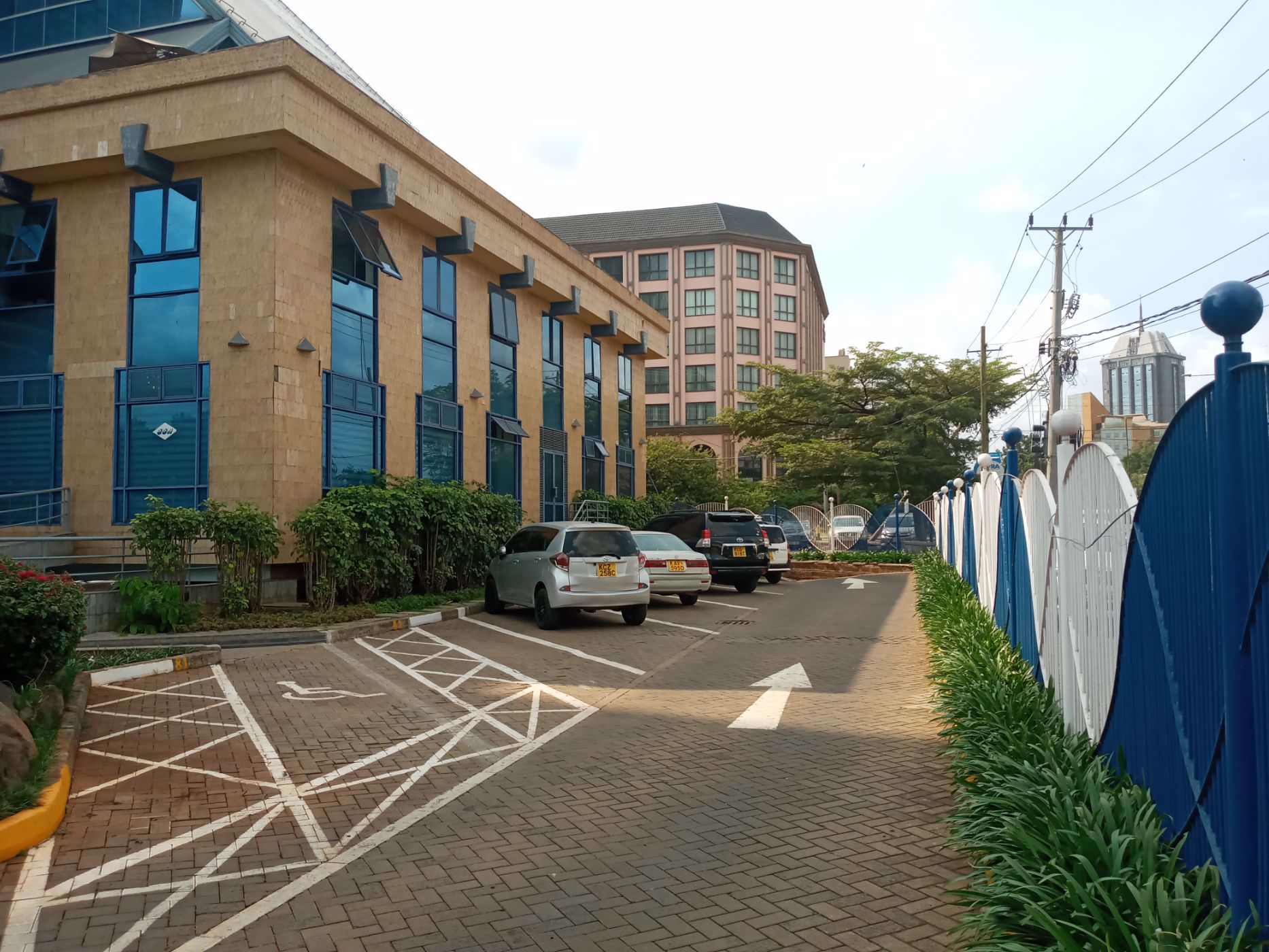 234 m&sup2; commercial office to rent in Upper Hill (Kenya)