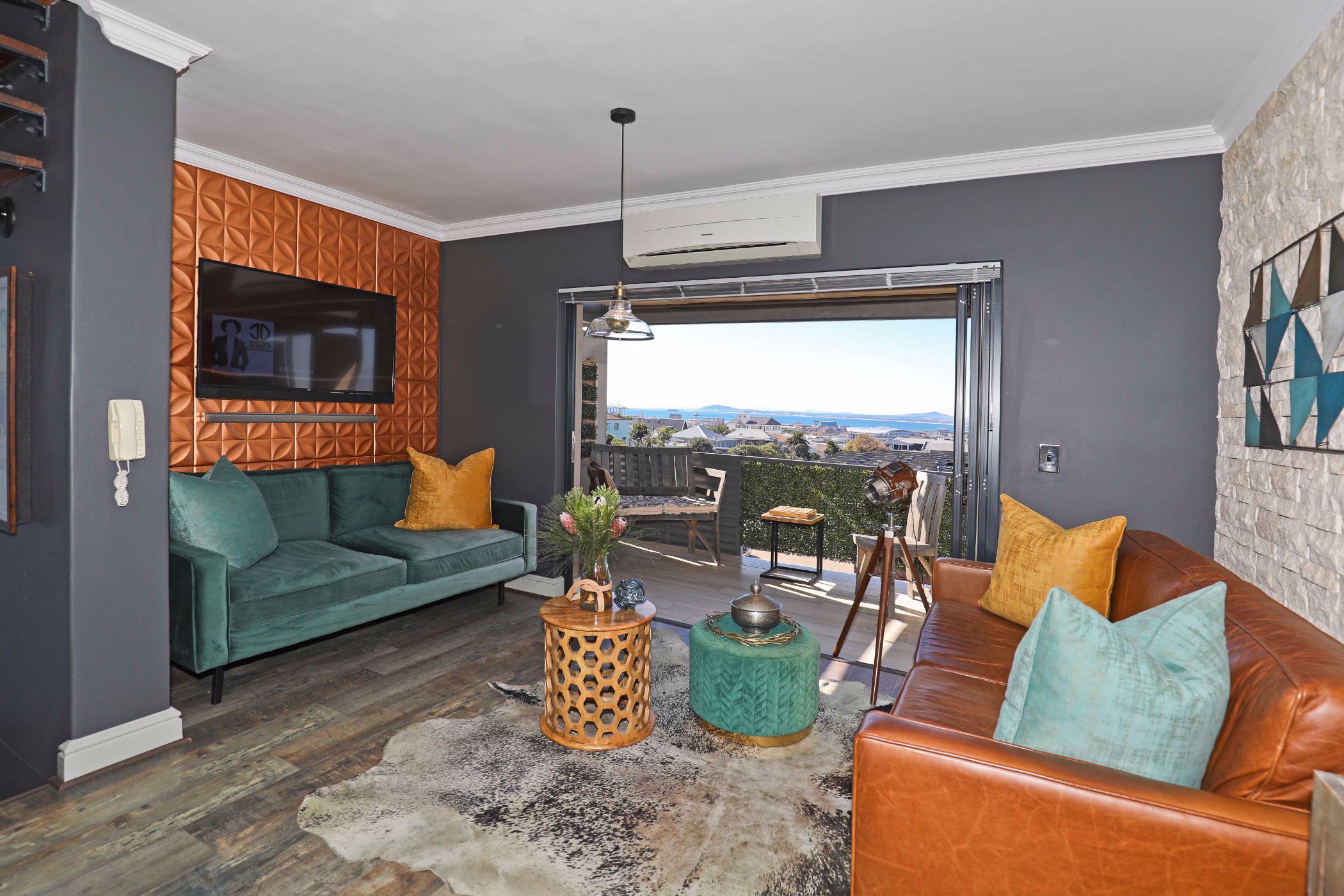 3 Bedroom Townhouse For Sale University Estate KW1567488 Pam