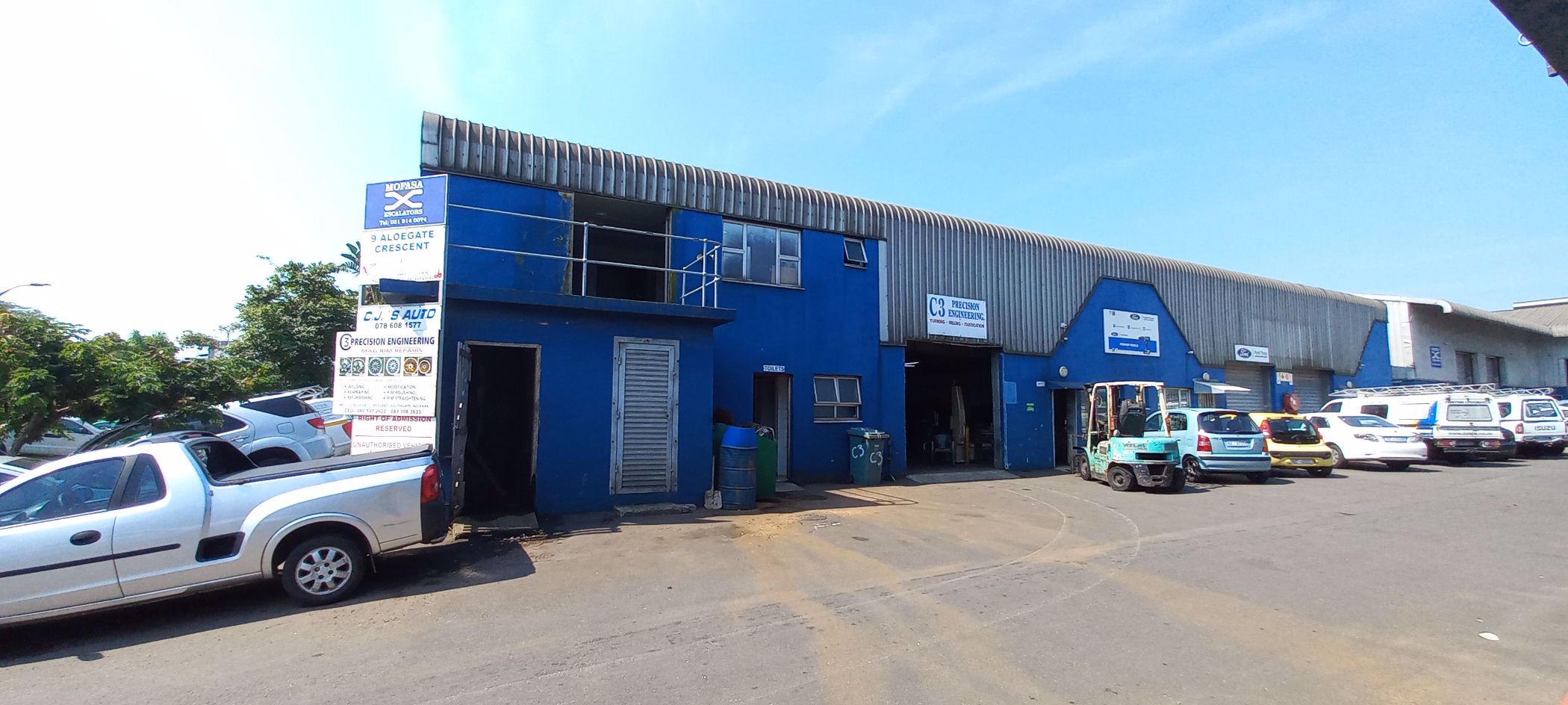 321 m&sup2; commercial industrial property for sale in Umbogintwini