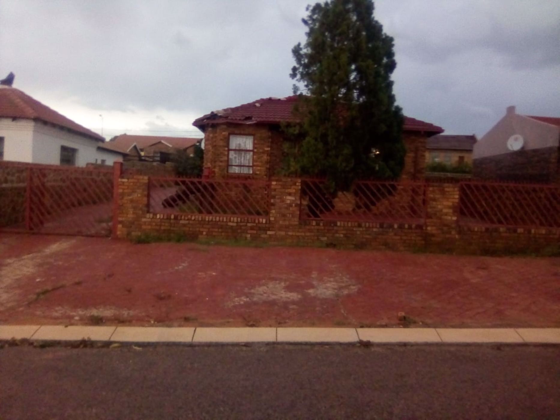 3 Bedroom House For Sale Bank Assisted Sale by Standard Bank