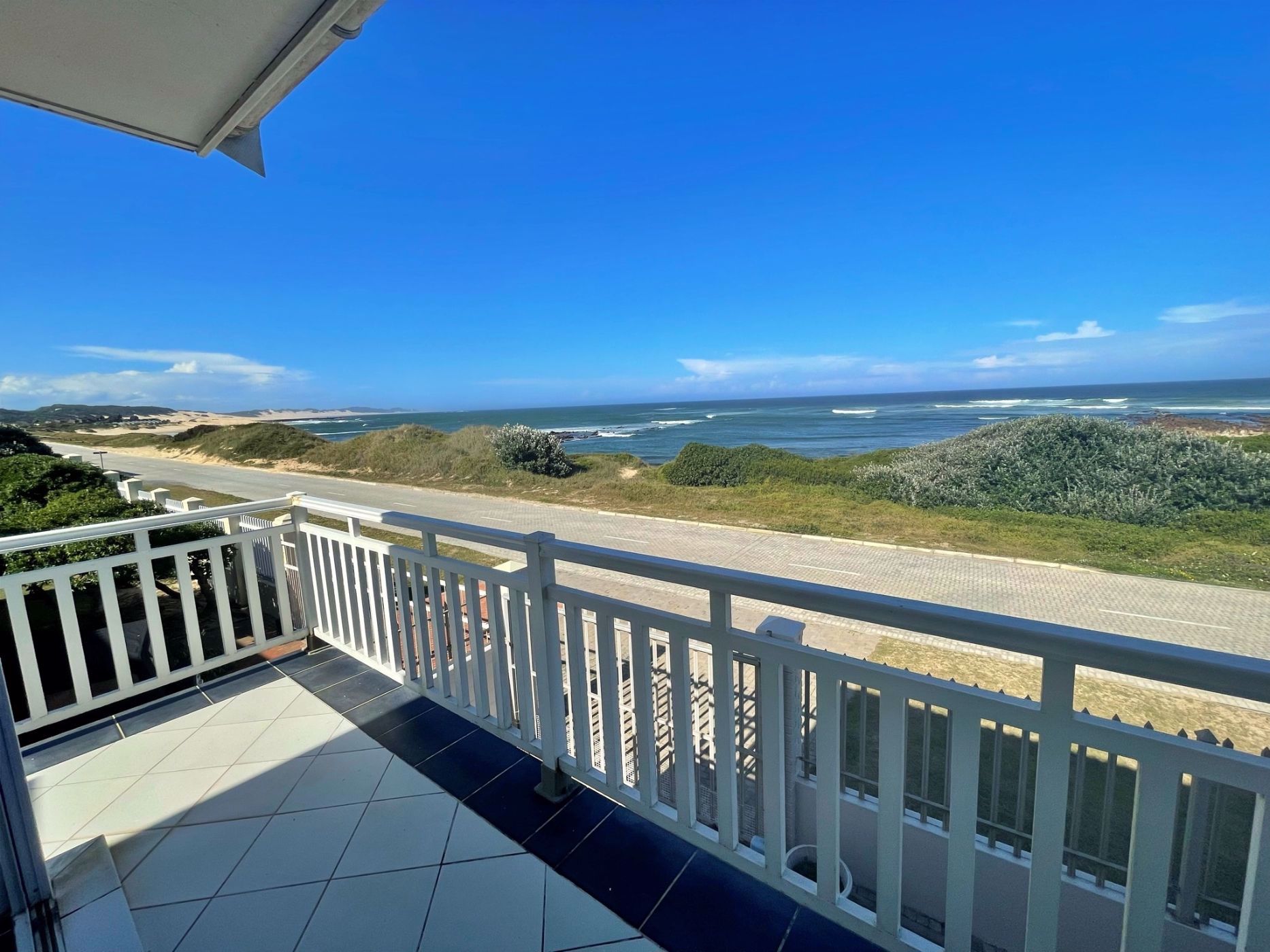5 Bedroom Doublestorey House To Rent West Beach (Port Alfred