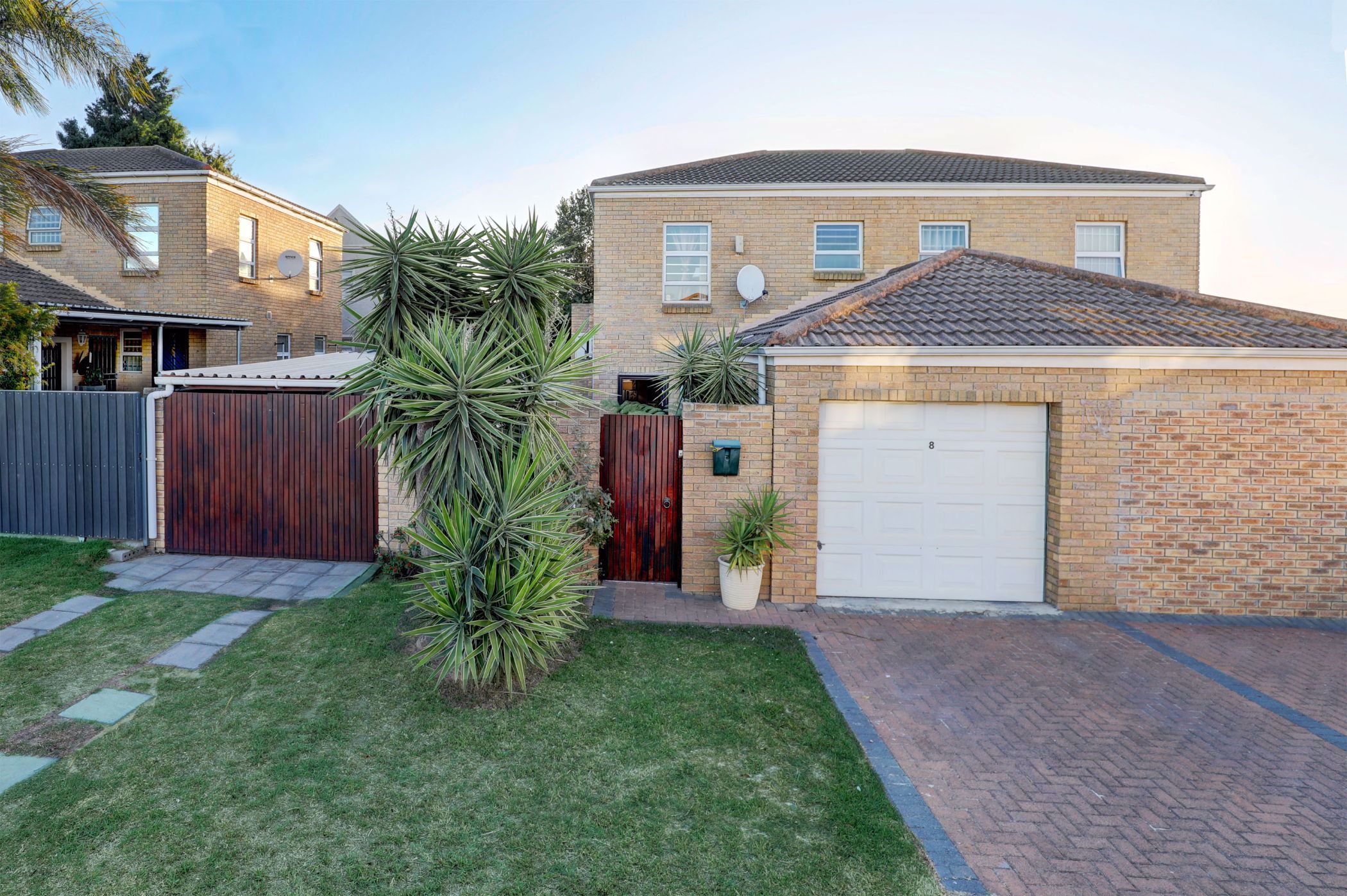 2 Bedroom House For Sale Uitzicht (Durbanville) DBV1569504 Pam