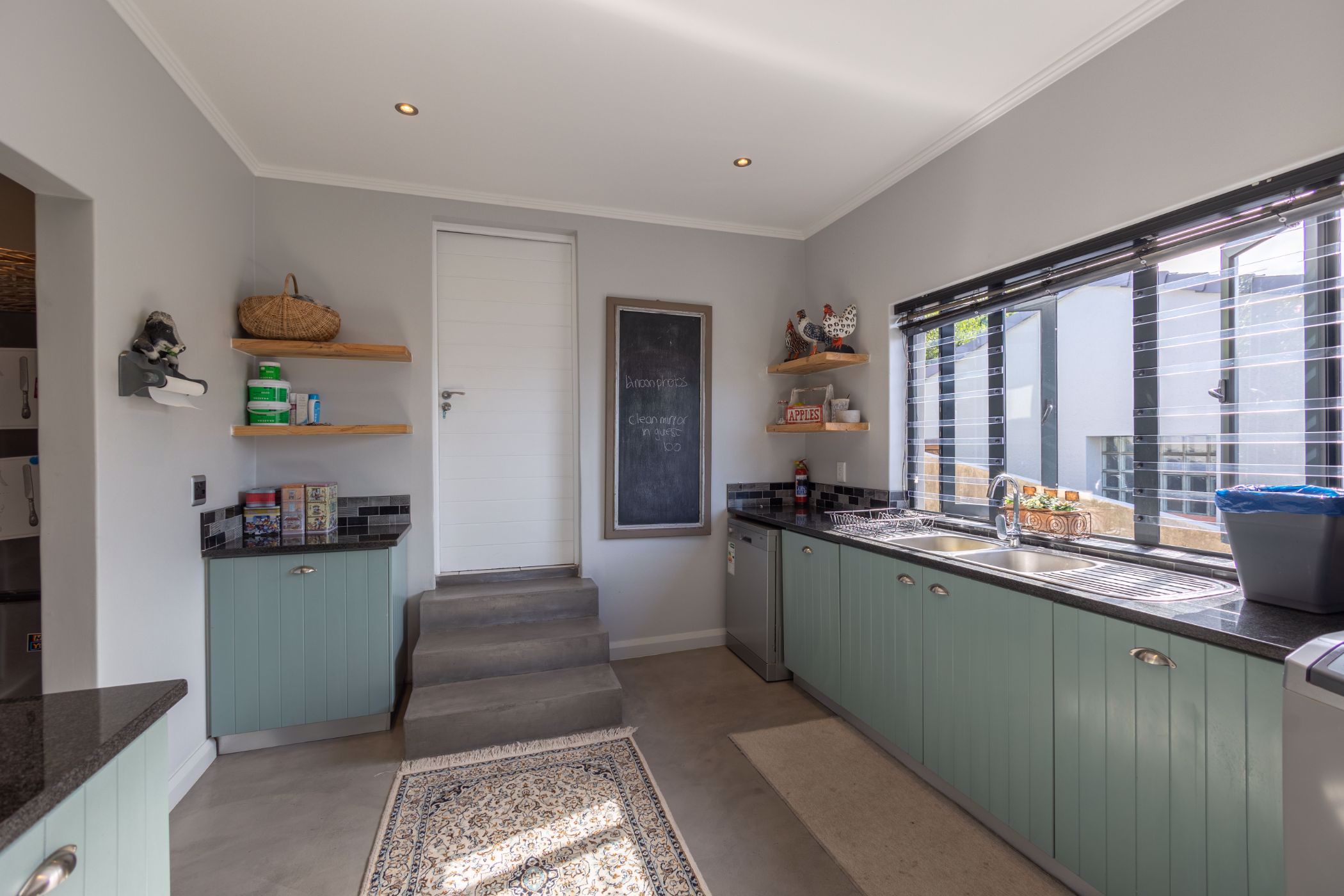 4 Bedroom House For Sale Lower Robberg 1KG1571103 Pam Golding