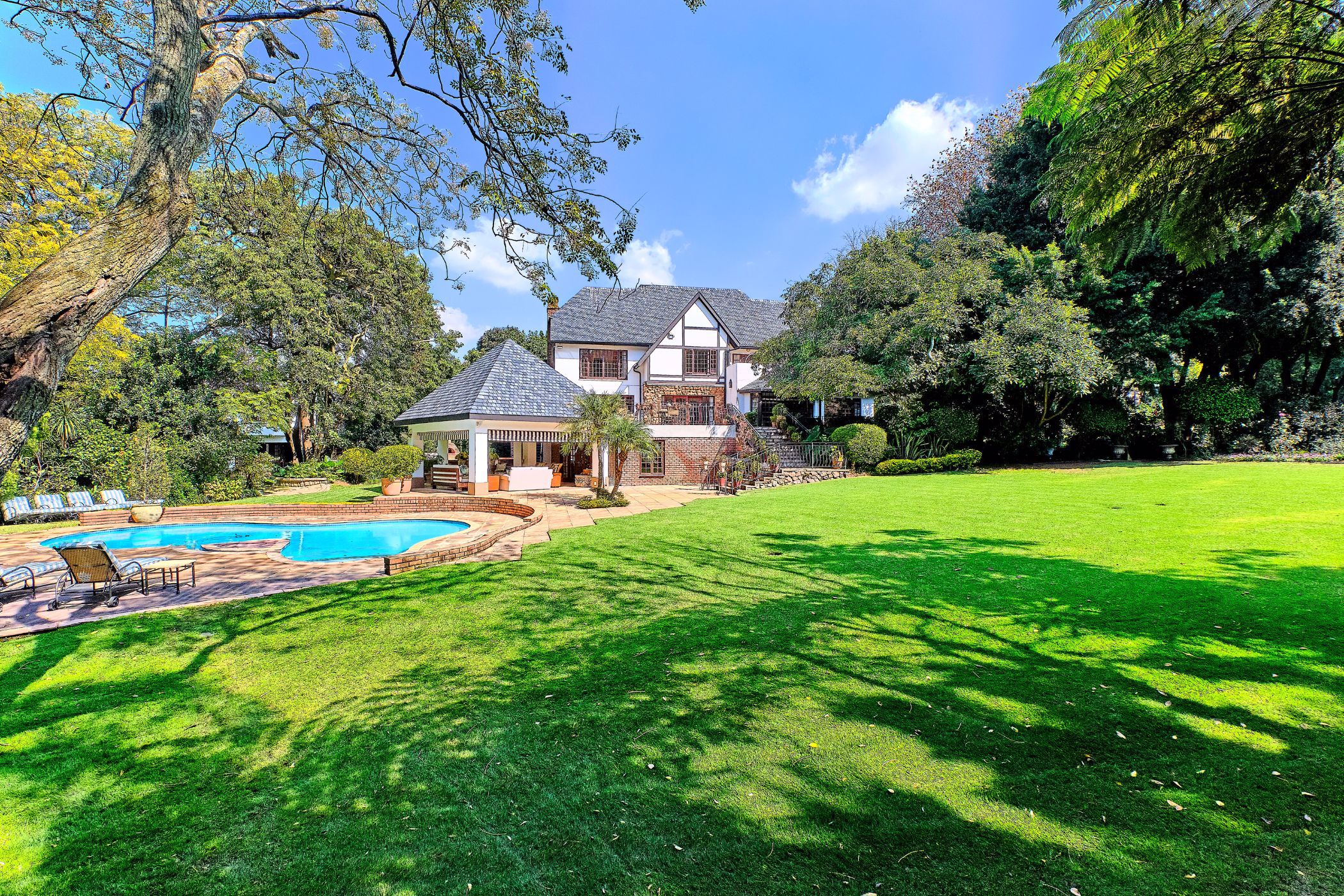 5 bedroom house for sale in Bryanston