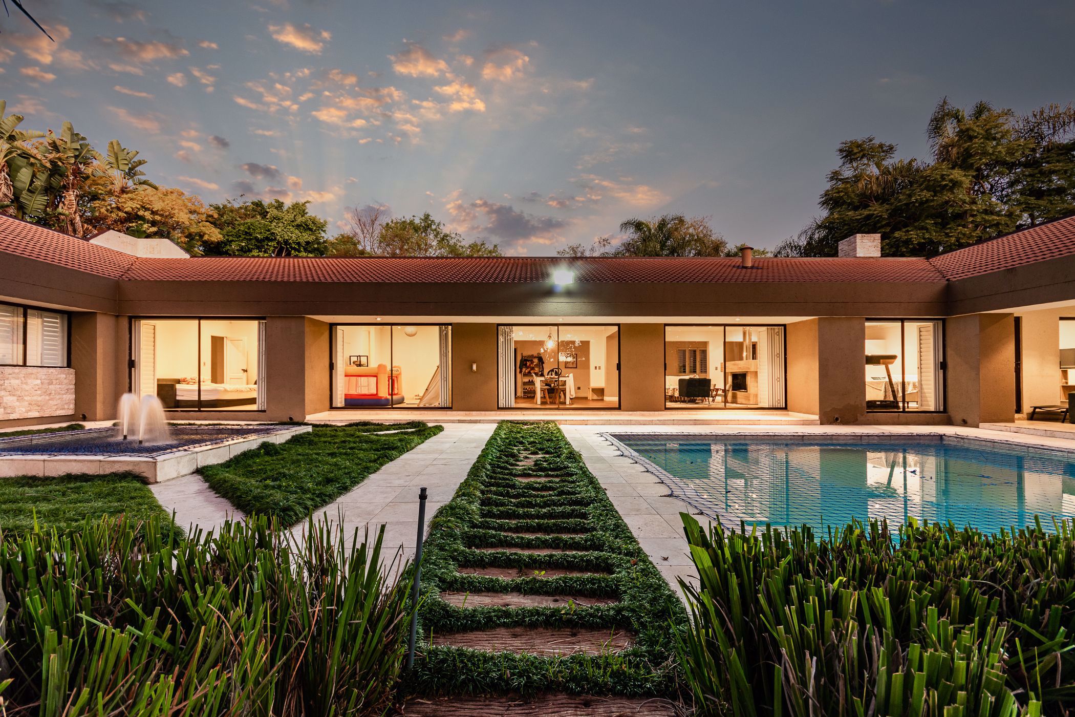 4 Bedroom House For Sale Morningside (Sandton) HP1522915 Pam