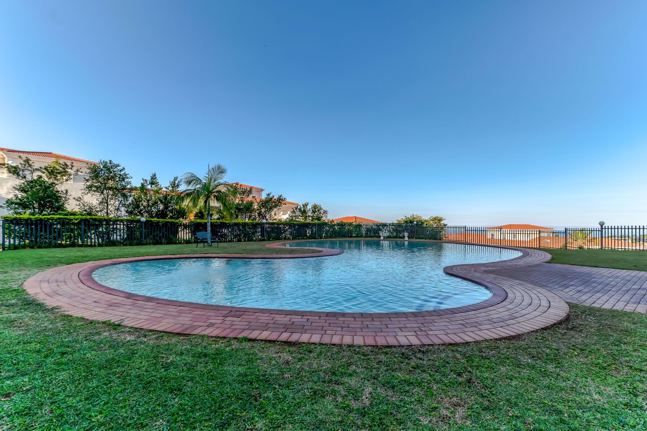 https://listing.pamgolding.co.za/images/properties/202205/147196/H/147196_H_61.jpg