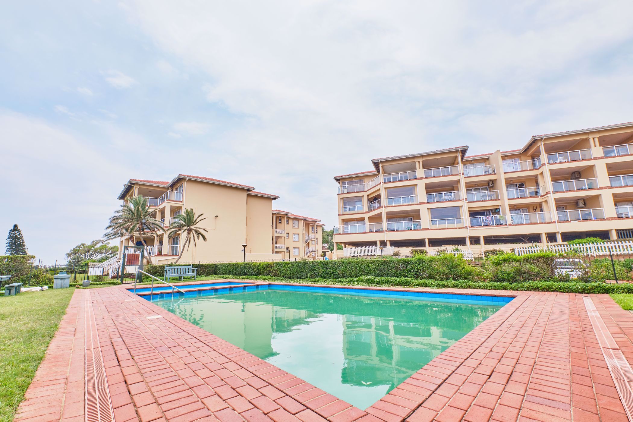 3 Bedroom Apartment For Sale Illovo Beach 1WB1635743 Pam Golding