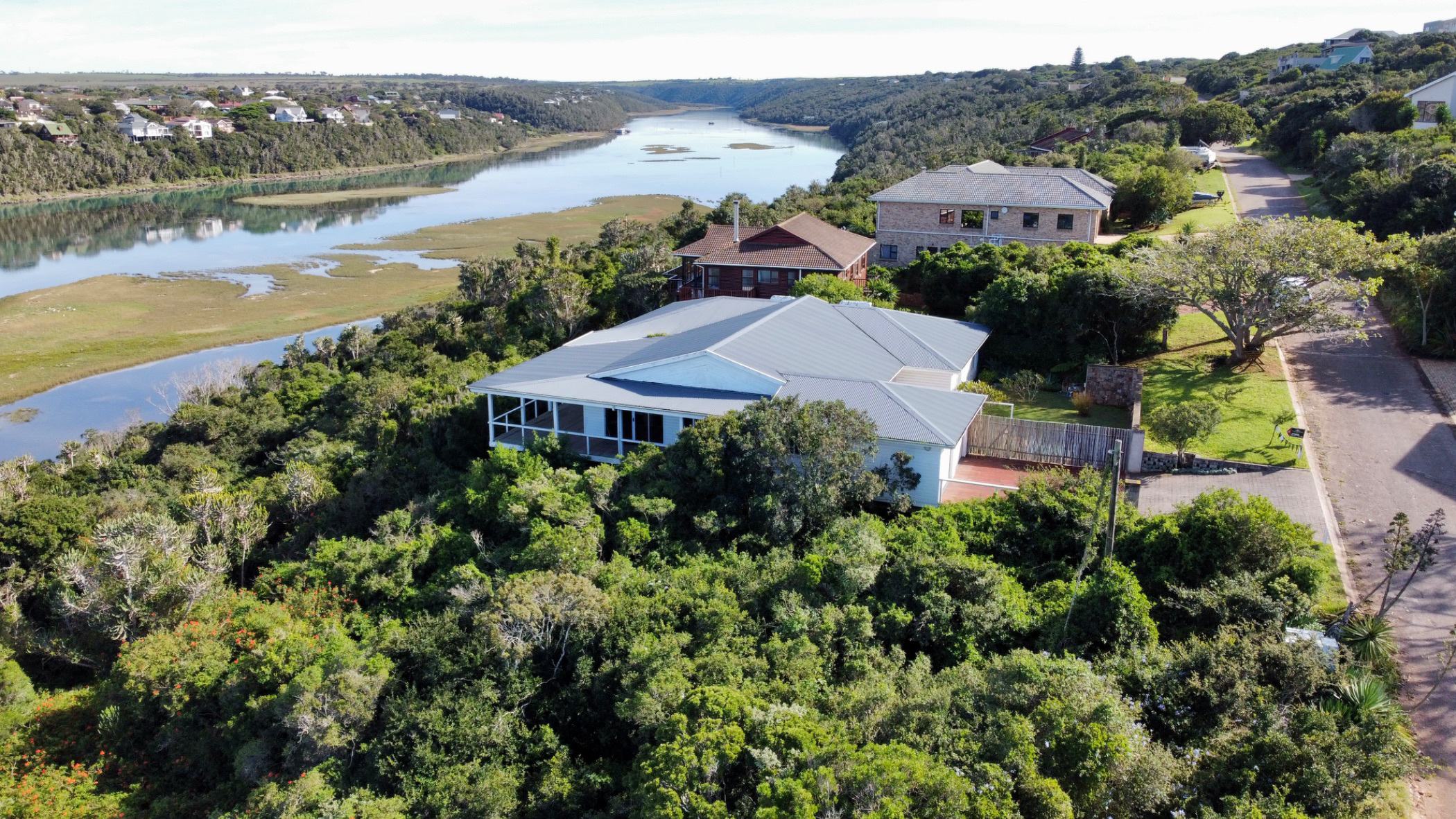 4 Bedroom House For Sale Kenton on Sea 1KO1587573 Pam Golding