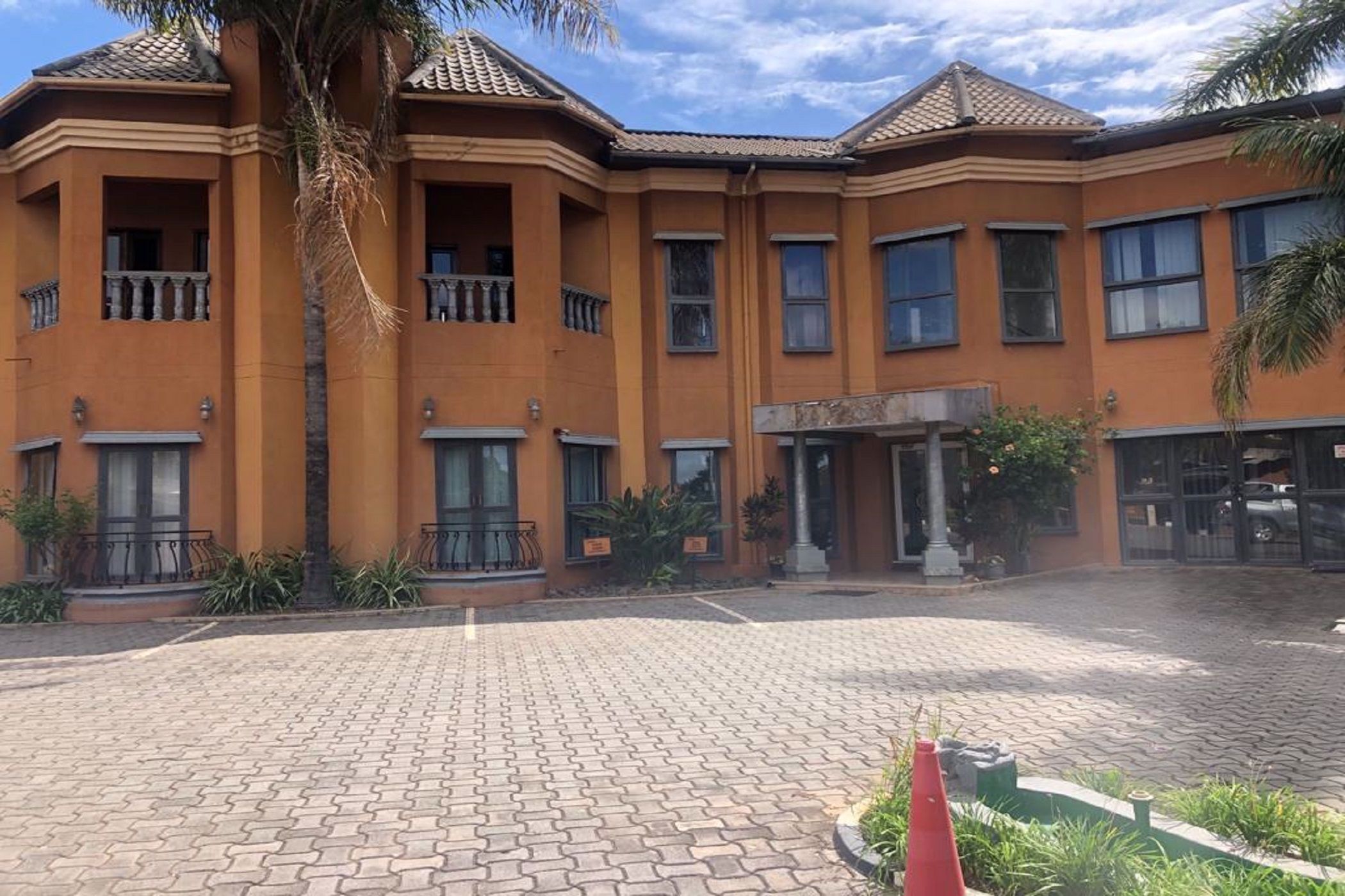 1600 m2 Commercial Office To Rent Kabulonga (Zambia) 3ZA1569429