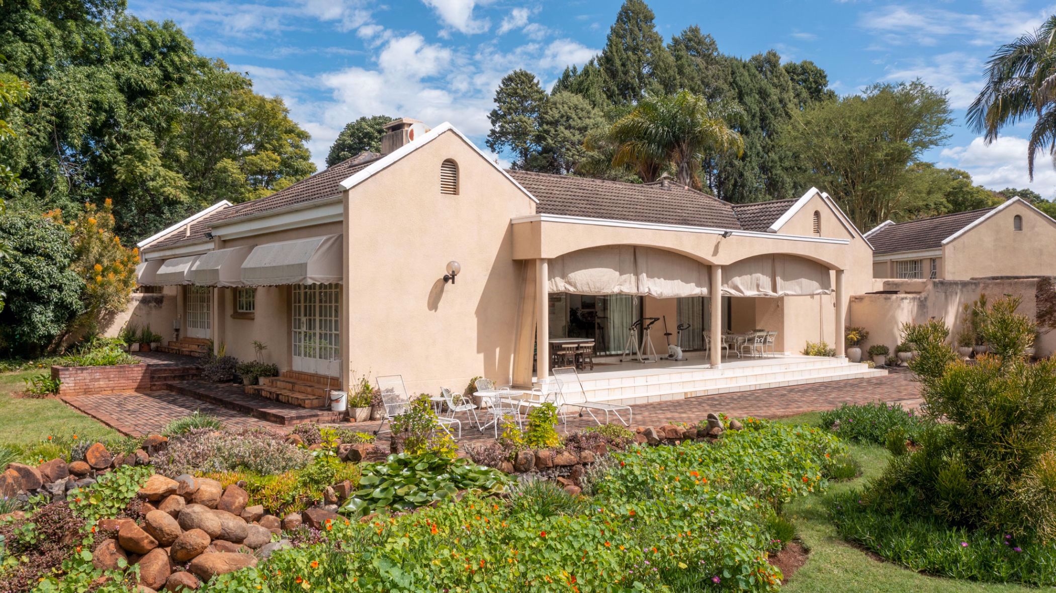 3 Bedroom Townhouse For Sale Chisipite (Zimbabwe) 3ZB1569545 Pam