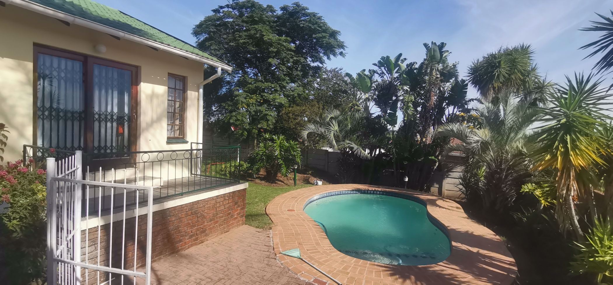 4 Bedroom House For Sale King Williams Town (Qonce) 1MH1571462