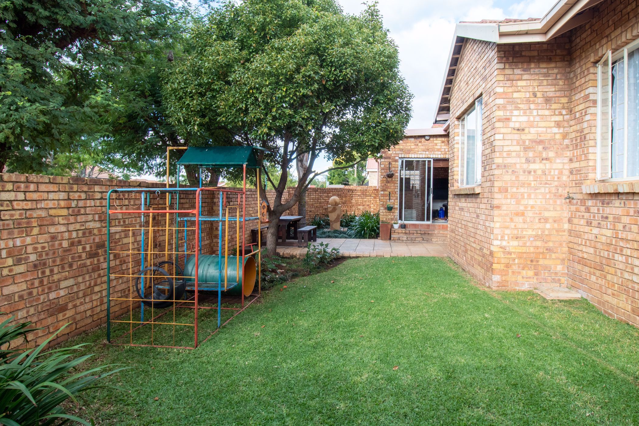 3 bedroom townhouse for sale in Amberfield
