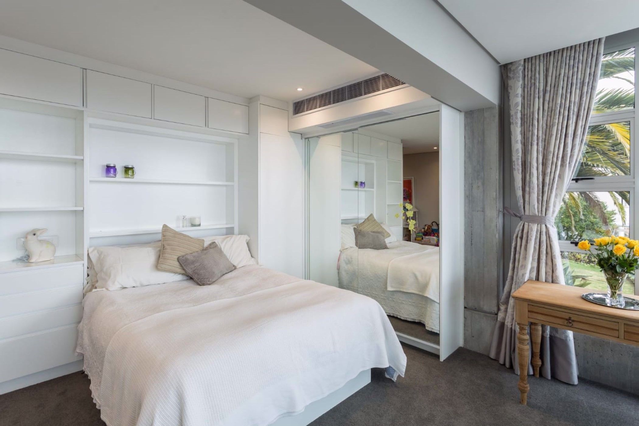 4 Bedroom House To Rent Green Point (Cape Town) ASL1571962 Pam