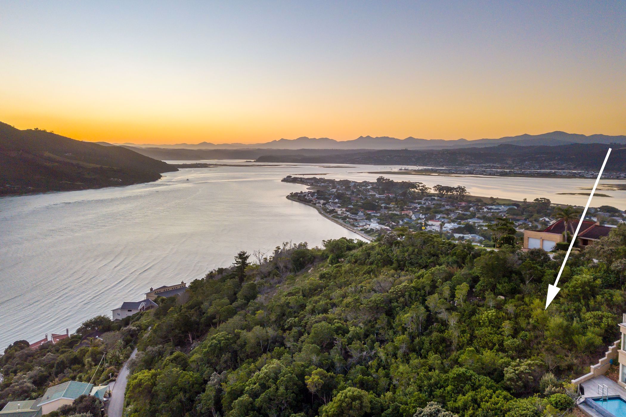 661 m&sup2; vacant land for sale in The Heads (Knysna)