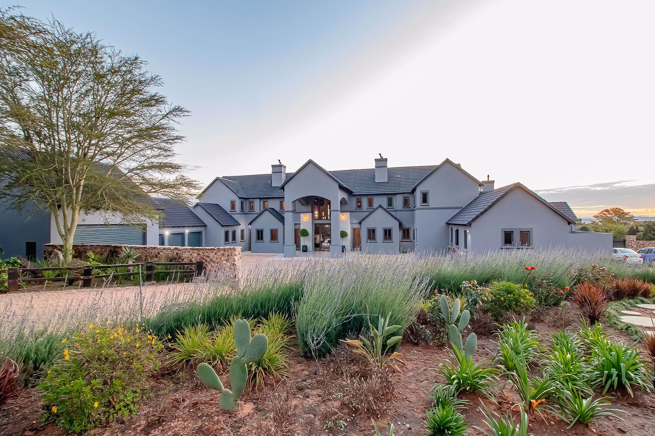 6 Bedroom House For Sale Cornwall Hill CN1571033 Pam Golding