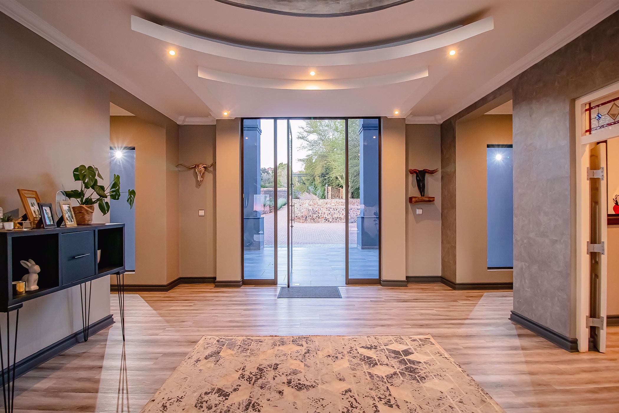 6 Bedroom House For Sale Cornwall Hill CN1571033 Pam Golding