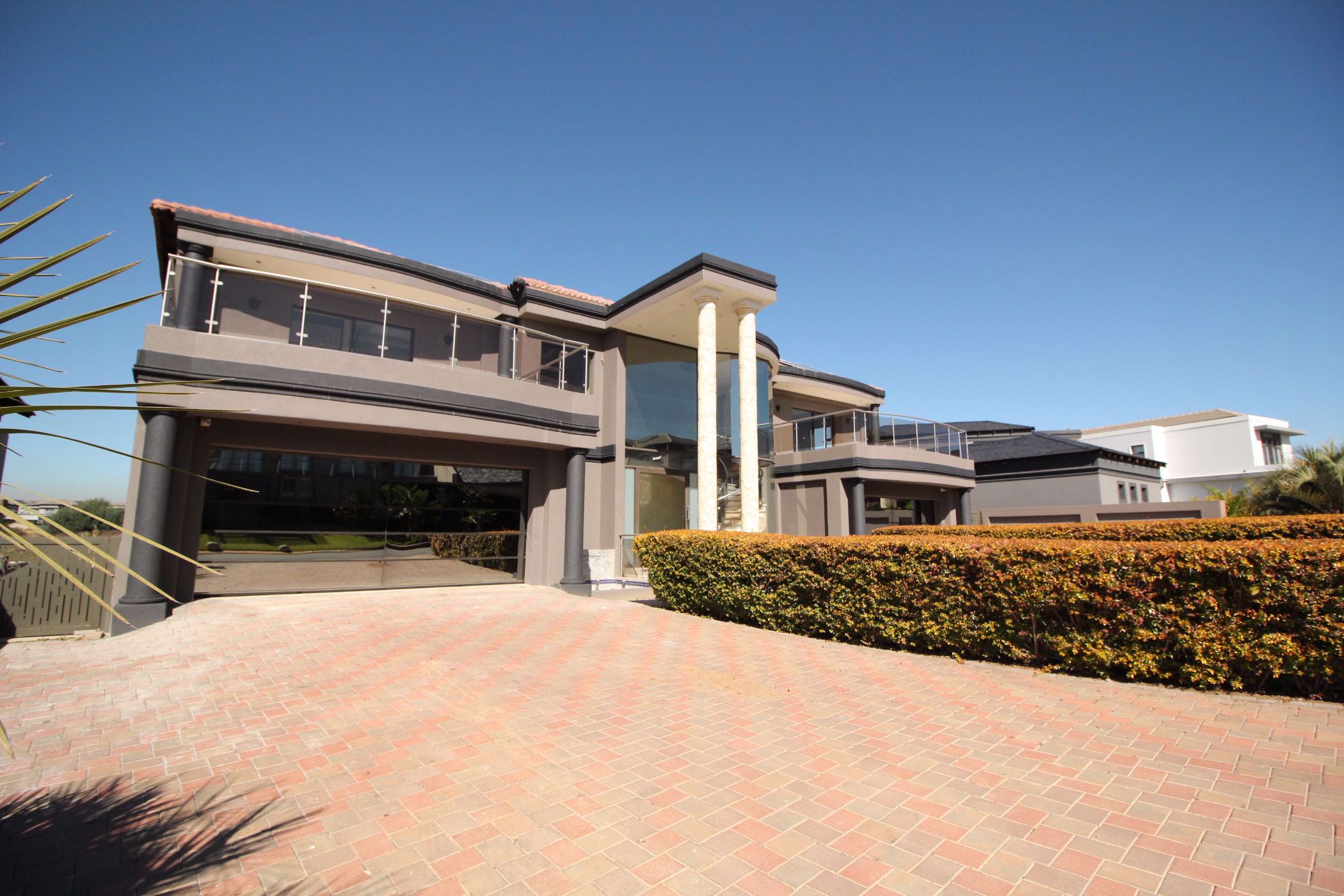 6 Bedroom Golf Estate House For Sale Blue Valley Golf Estate CN1493808 Pam Golding Properties